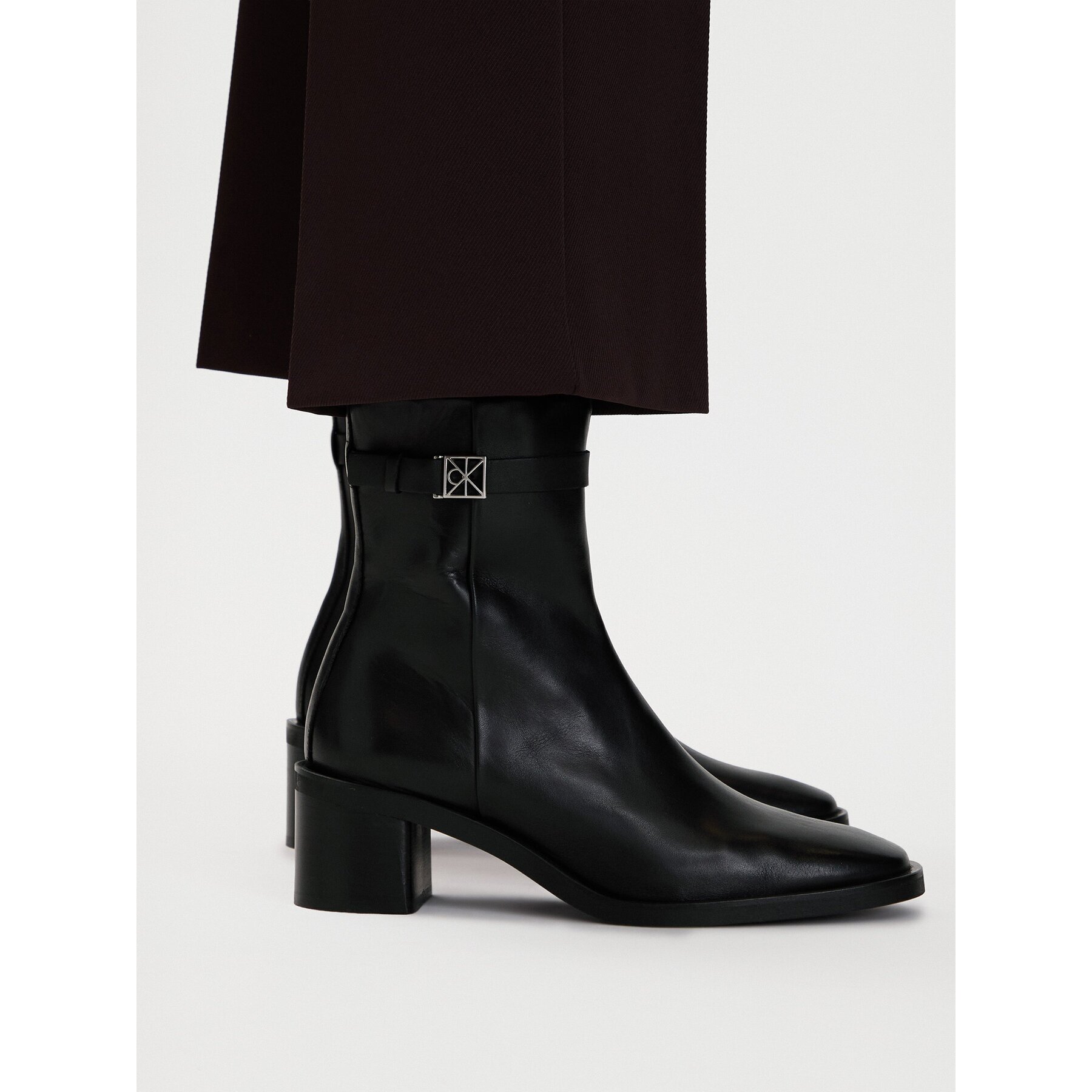Calvin Klein Боти Block Heel Ank Boot Lth Hdw HW0HW03171