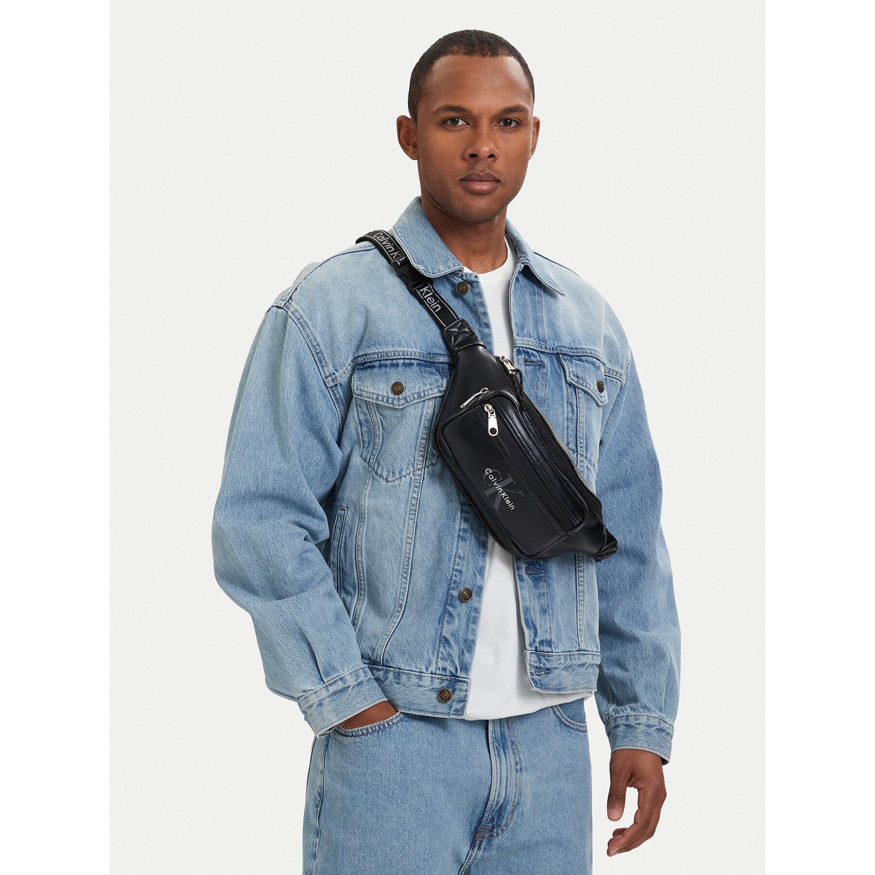 Calvin Klein Чанта за кръст﻿ Bold Logo Webbing LV04D3419G