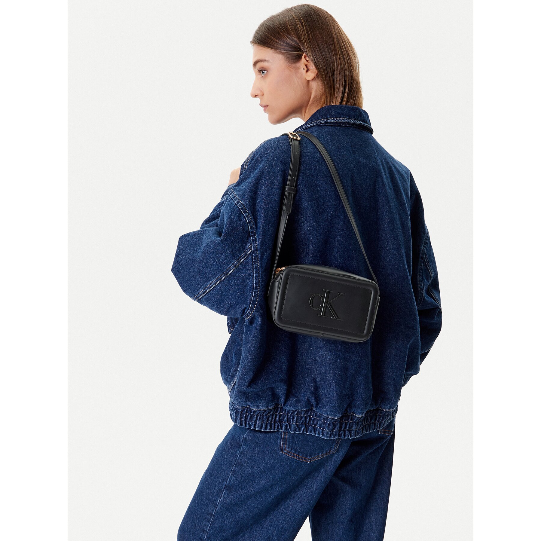 Calvin Klein Дамска чанта Bold Ck Camera Bag LV04F3220G