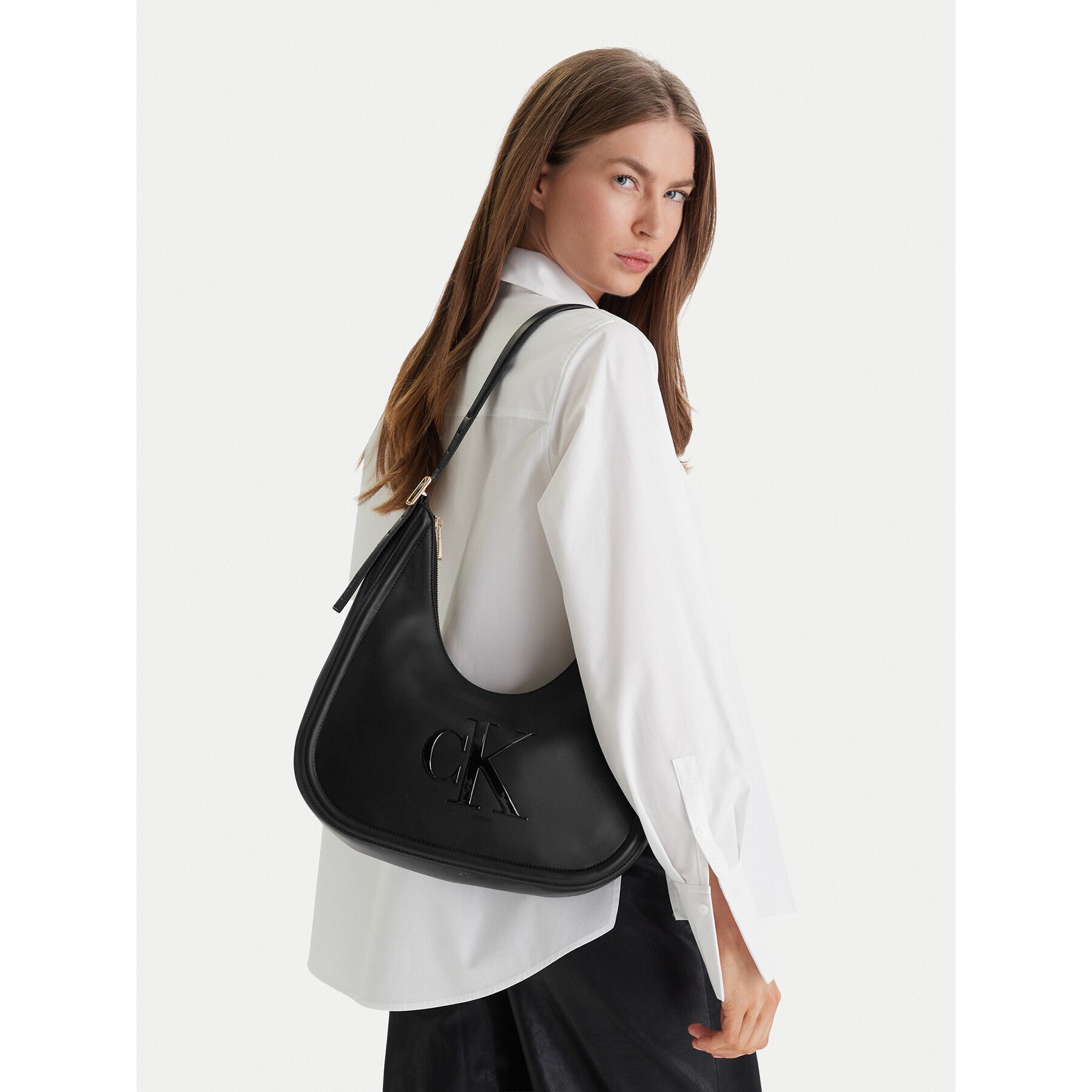 Calvin Klein Дамска чанта Bold Ck Crescent Bag LV04F3427G