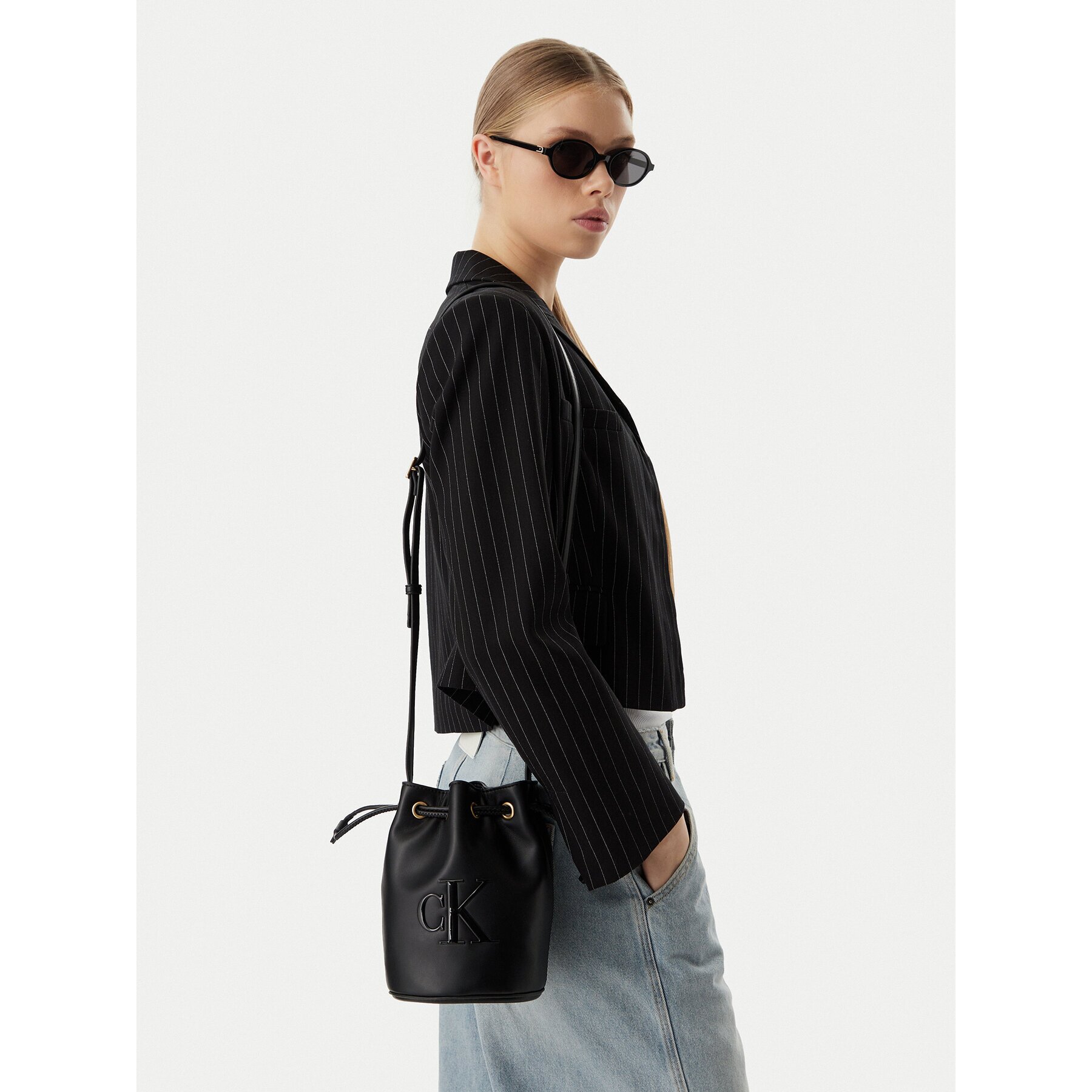 Calvin Klein Дамска чанта Bold Ck Small LV04F3640G
