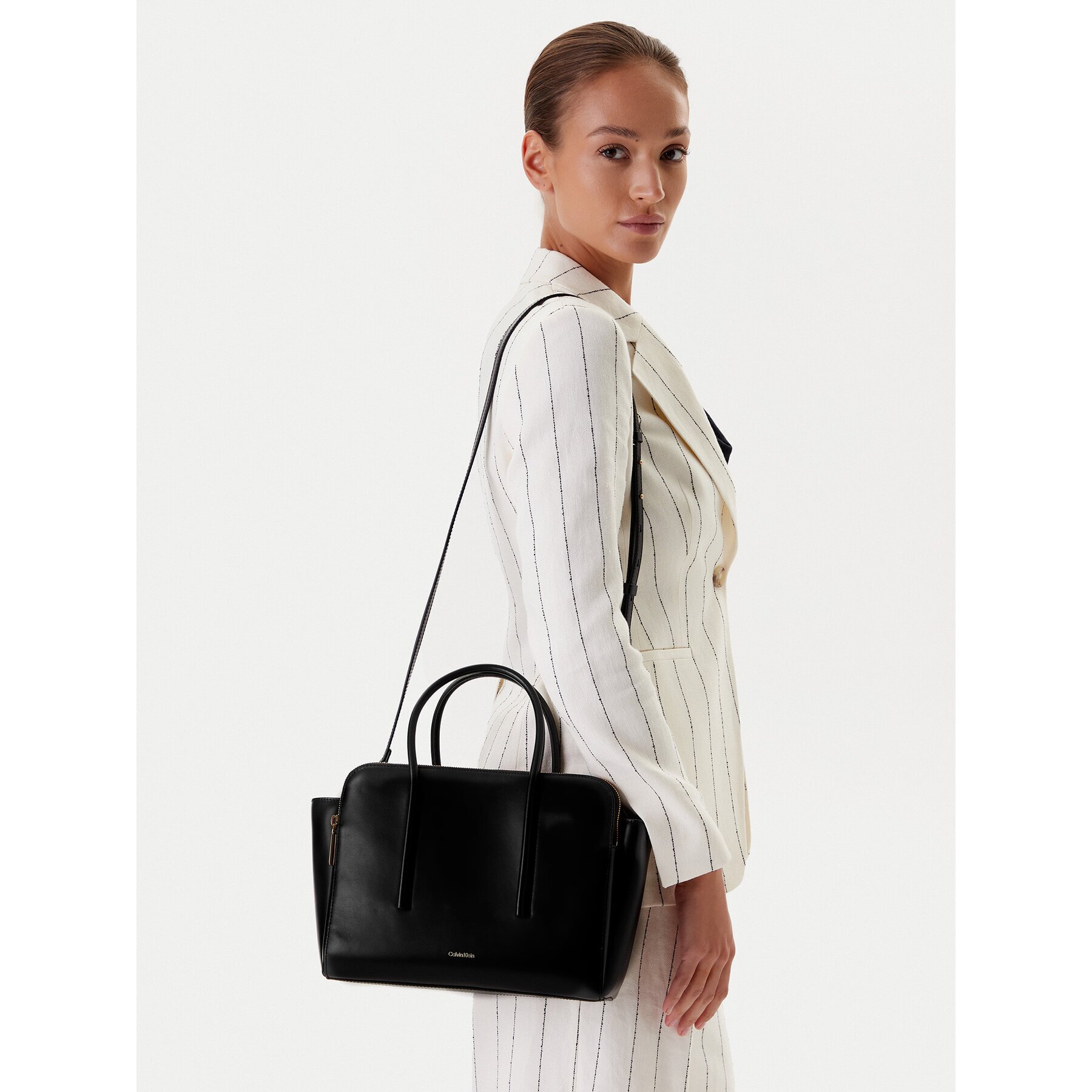 Calvin Klein Дамска чанта Carryall Mini Leather Tote Bag LV04F3034G