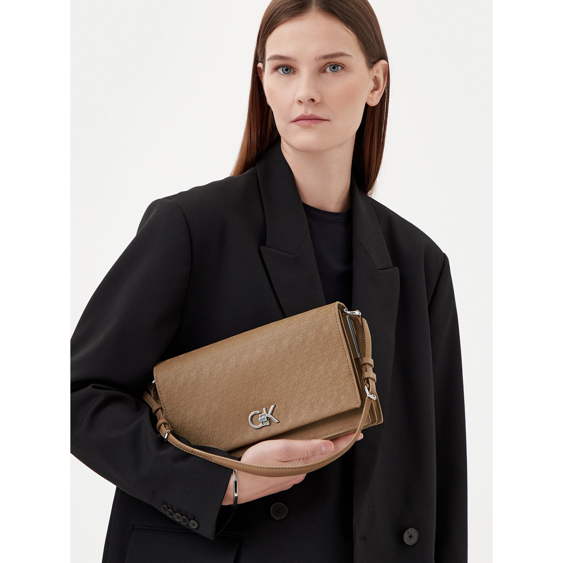 Calvin Klein Дамска чанта Ck Elongated Shoulder Bag_Mono K60K613139