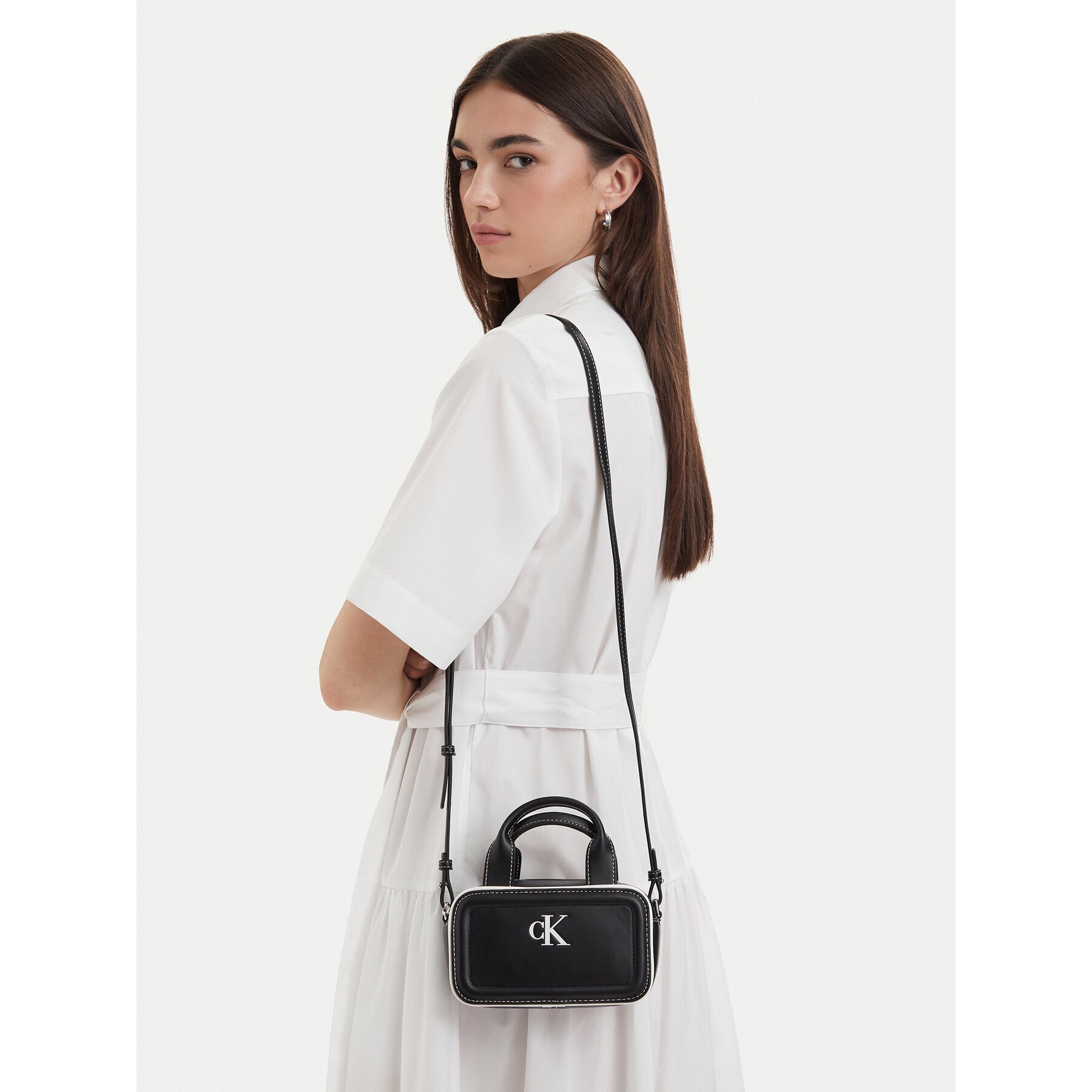 Calvin Klein Дамска чанта Contrast Ck Mini Bauletto Bag LV04F1257G
