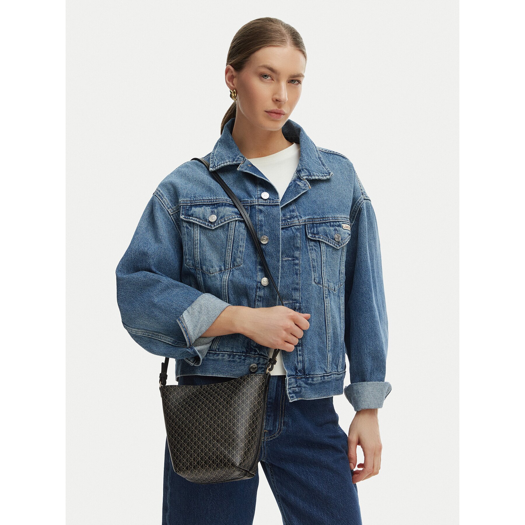 Calvin Klein Дамска чанта Emblem Aop Sm Bucket Crossbody LV04F3506G