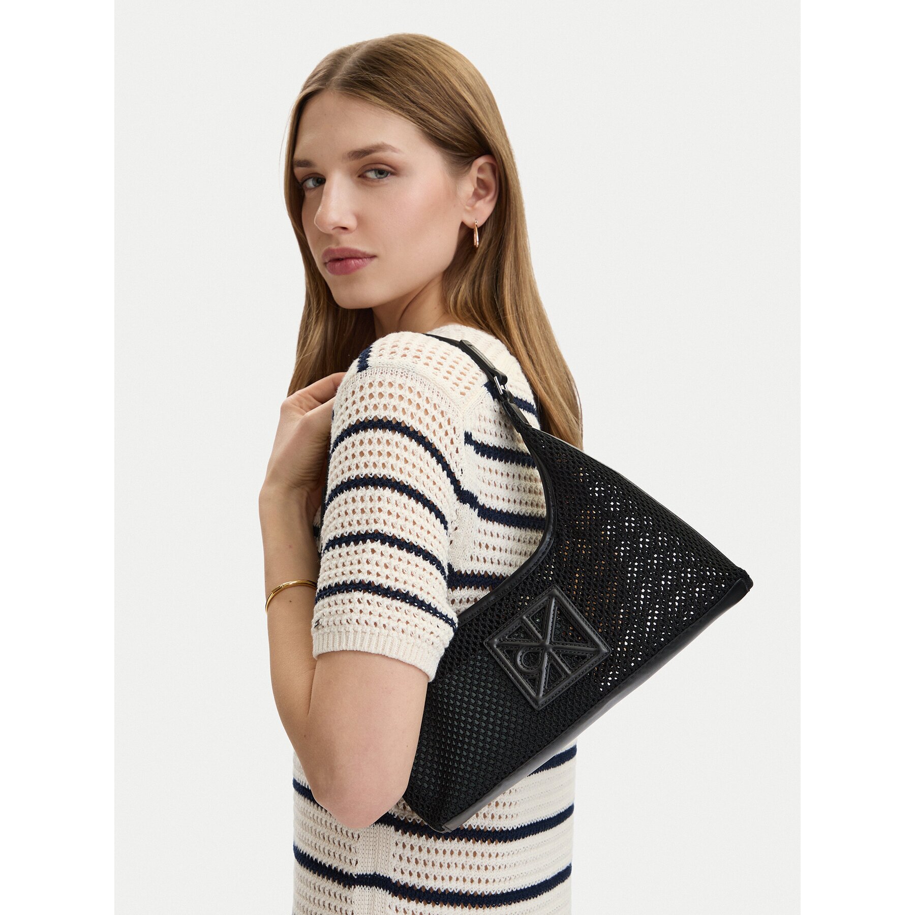 Calvin Klein Дамска чанта Emblem Mesh Shoulder Bag LV04F3381G