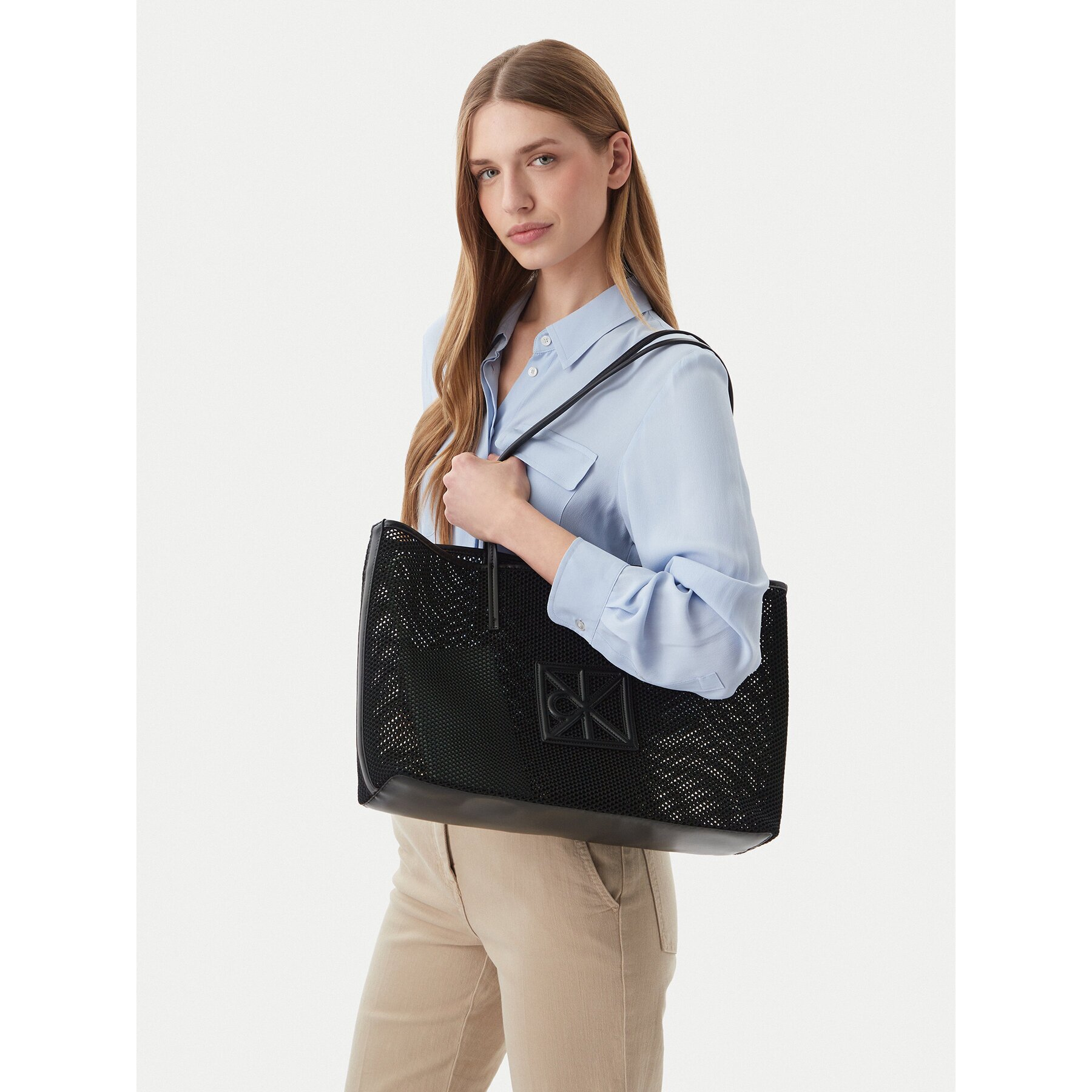 Calvin Klein Дамска чанта Emblem Mesh Tote LV04F3380G