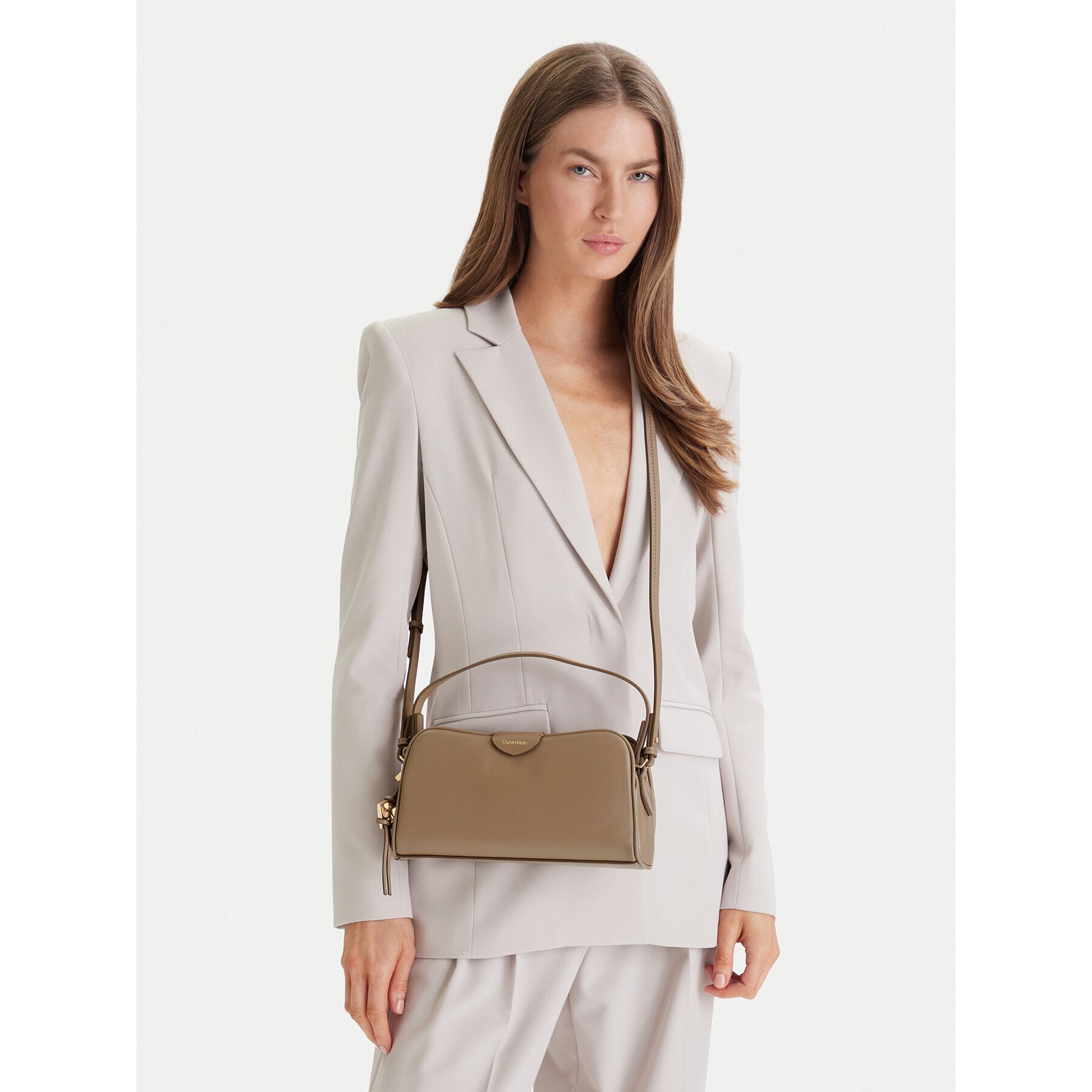 Calvin Klein Дамска чанта Emblem Trio Top Handle Camera Ba LV04F3370G