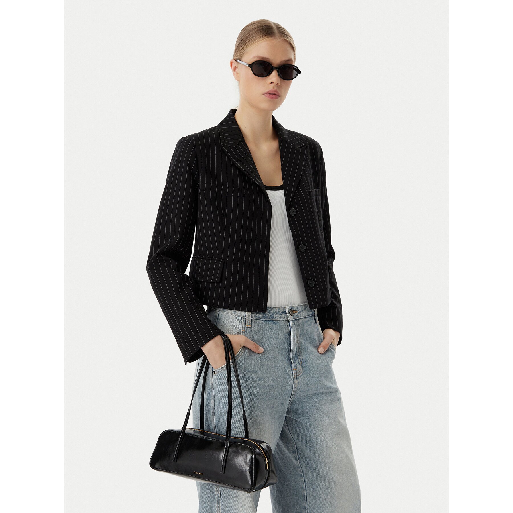 Calvin Klein Дамска чанта Foil Logo Glossy Bauletto LV04F3638G