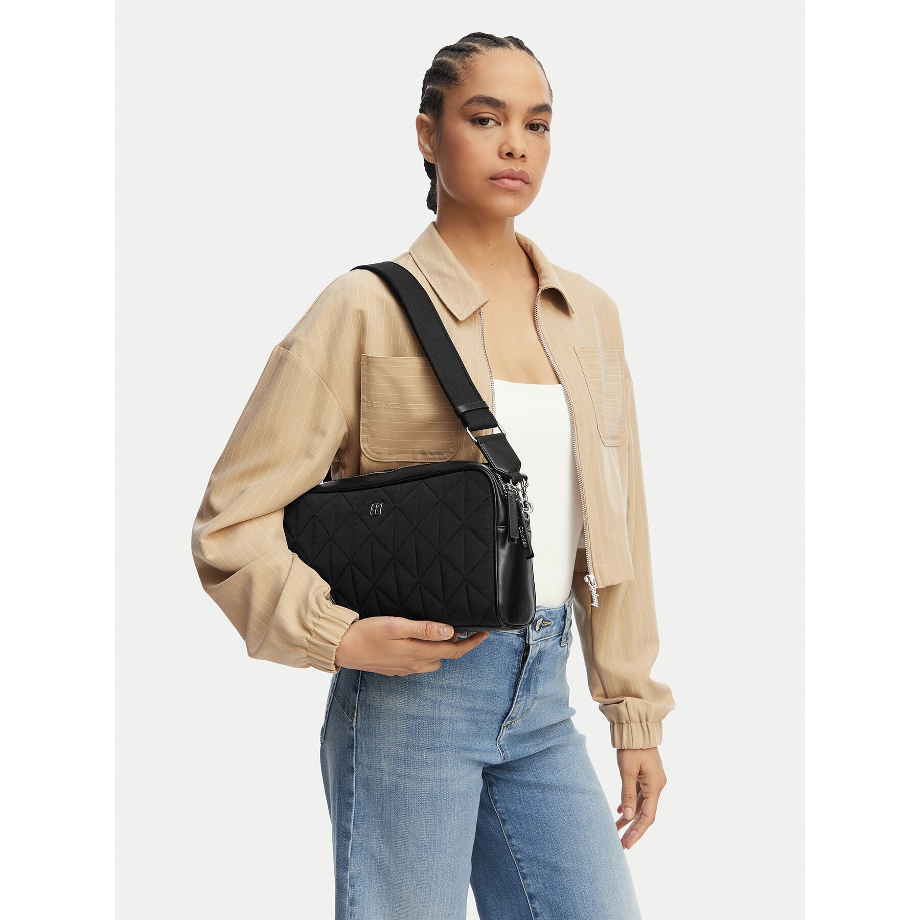 Calvin Klein Дамска чанта LV04F3649G