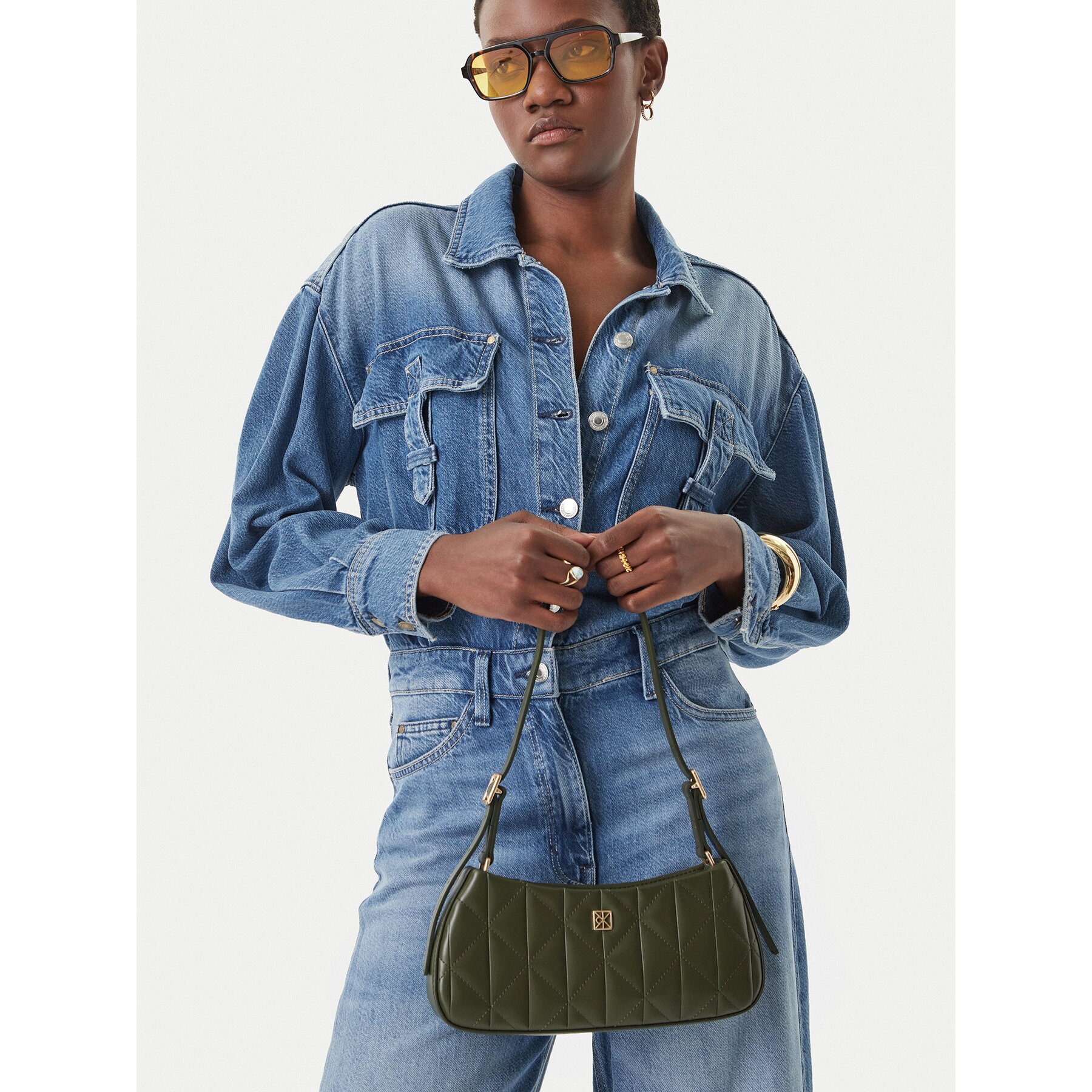 Calvin Klein Дамска чанта Quilted Small Shoulder Bag LV04F3327G