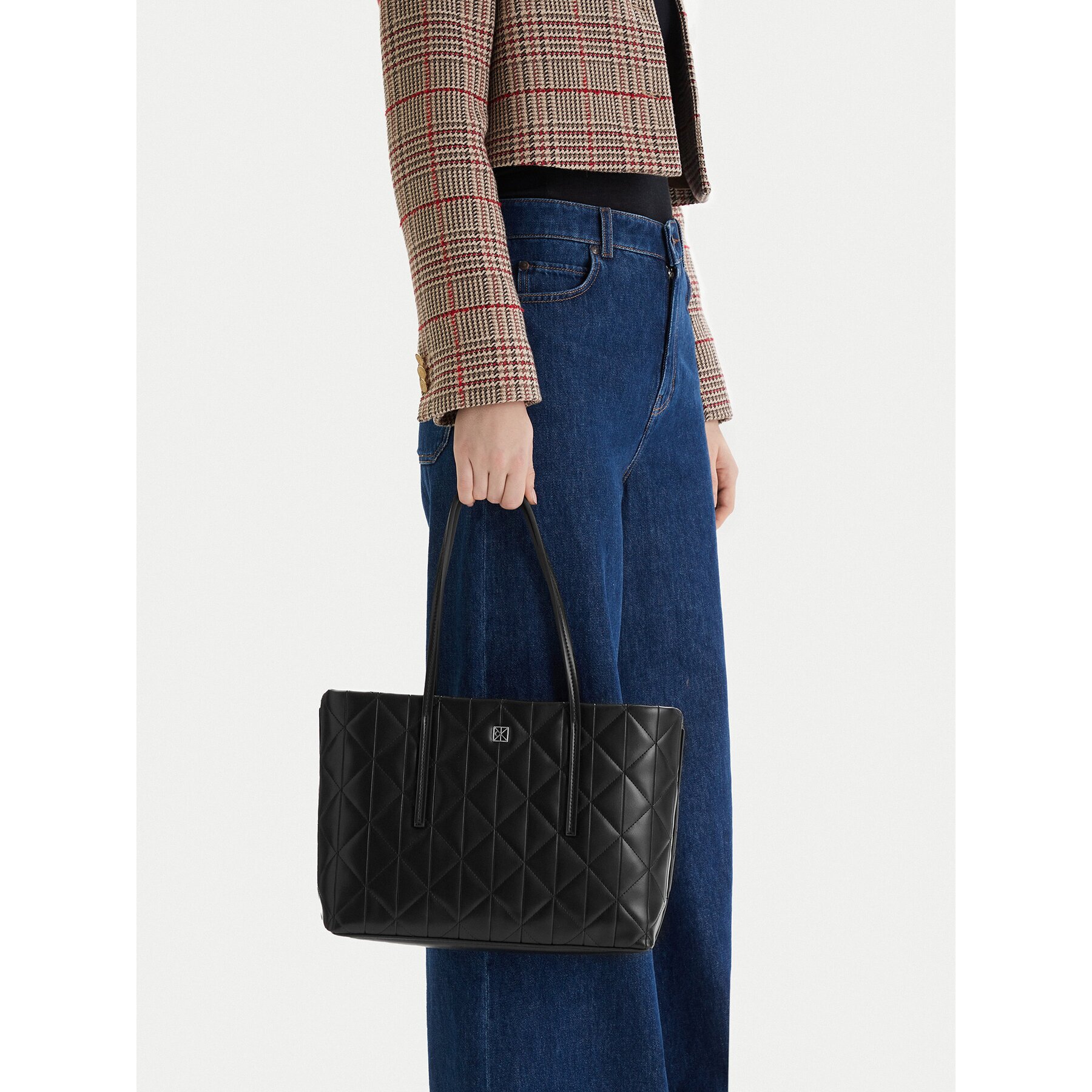 Calvin Klein Дамска чанта Quilted Small Tote LV04F3325G