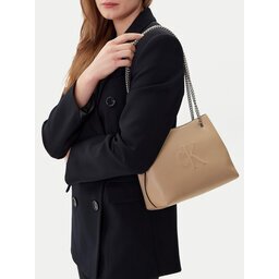 Calvin Klein Jeans Дамска чанта Sculpted Chain Shoulder Bag LV04K3163G