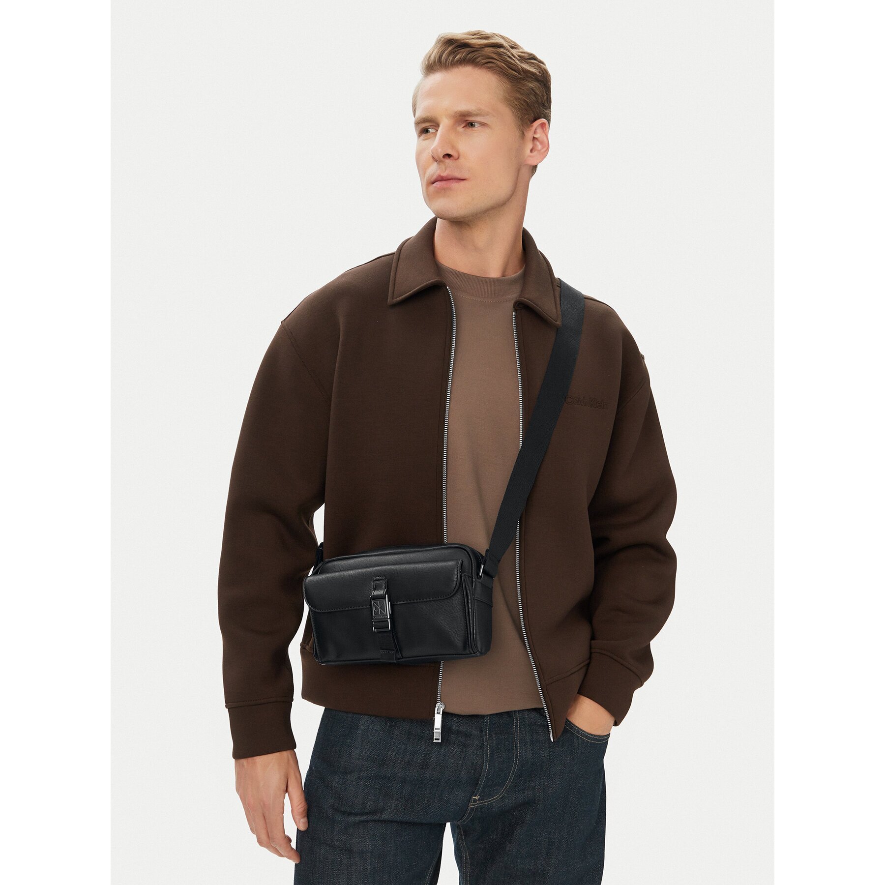 Calvin Klein Мъжка чантичка Emblem Hw Camera Bag LV04D3505G