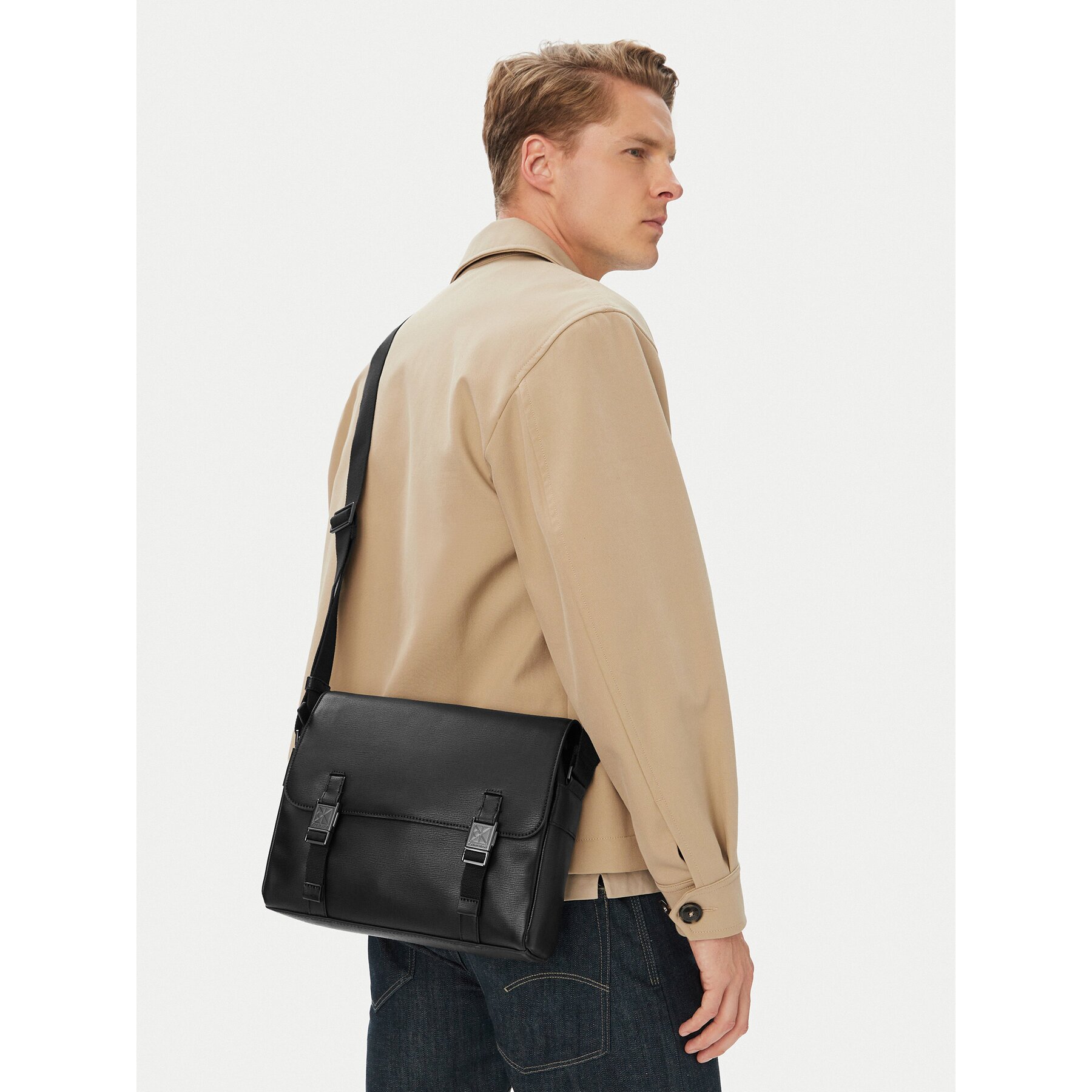 Calvin Klein Мъжка чантичка Emblem Hw Flap Messenger LV04D3508G