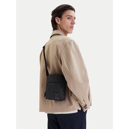 Calvin Klein Мъжка чантичка Utility Emblem Reporter LV04D3303G