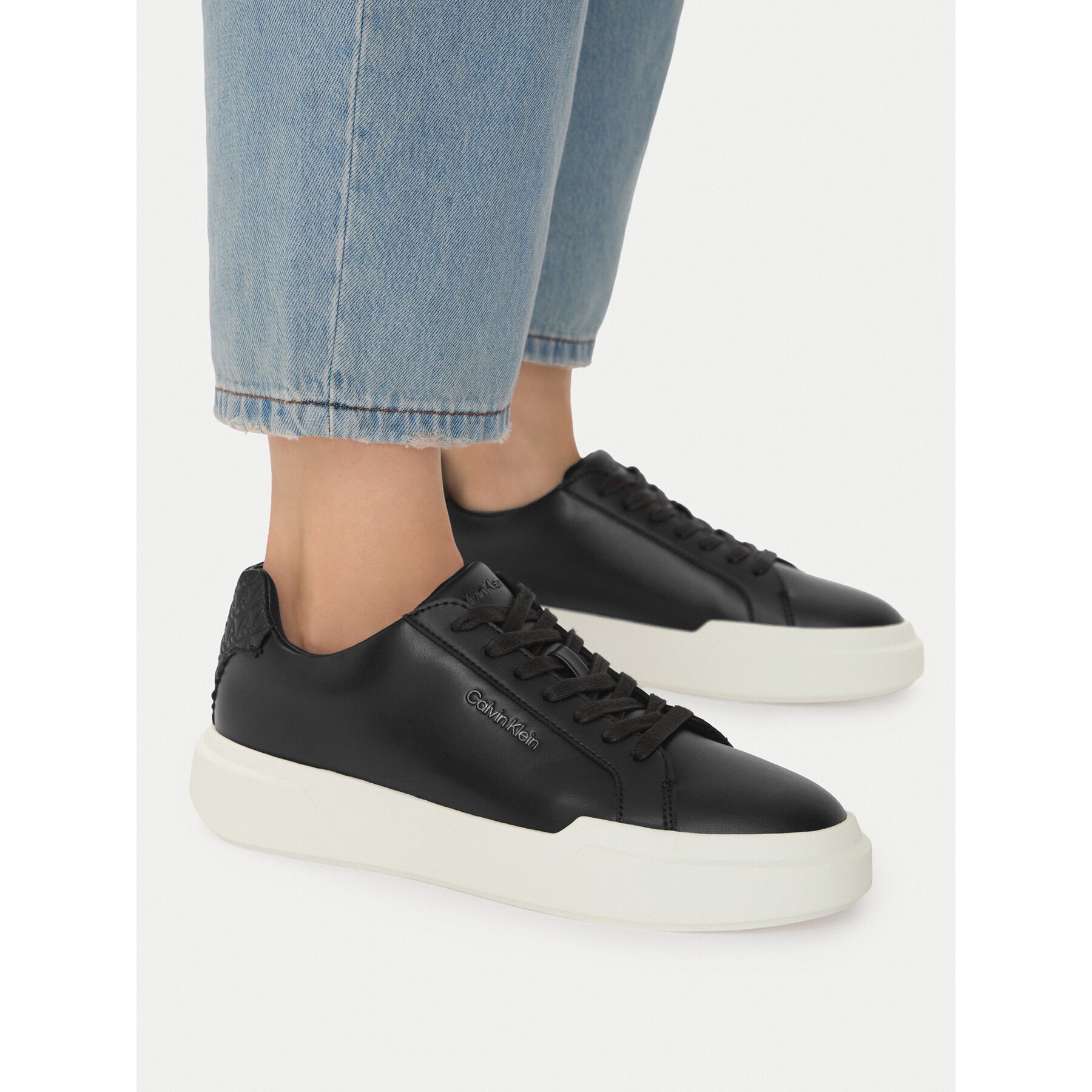 Calvin Klein Сникърси Chunky Cupsole Laceup Lth Bt Aop YW0YW02036