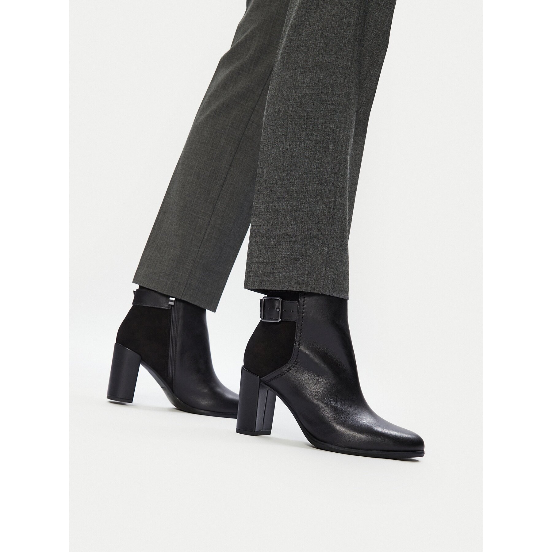 Clarks Боти Freva 85 Buckle 26174749