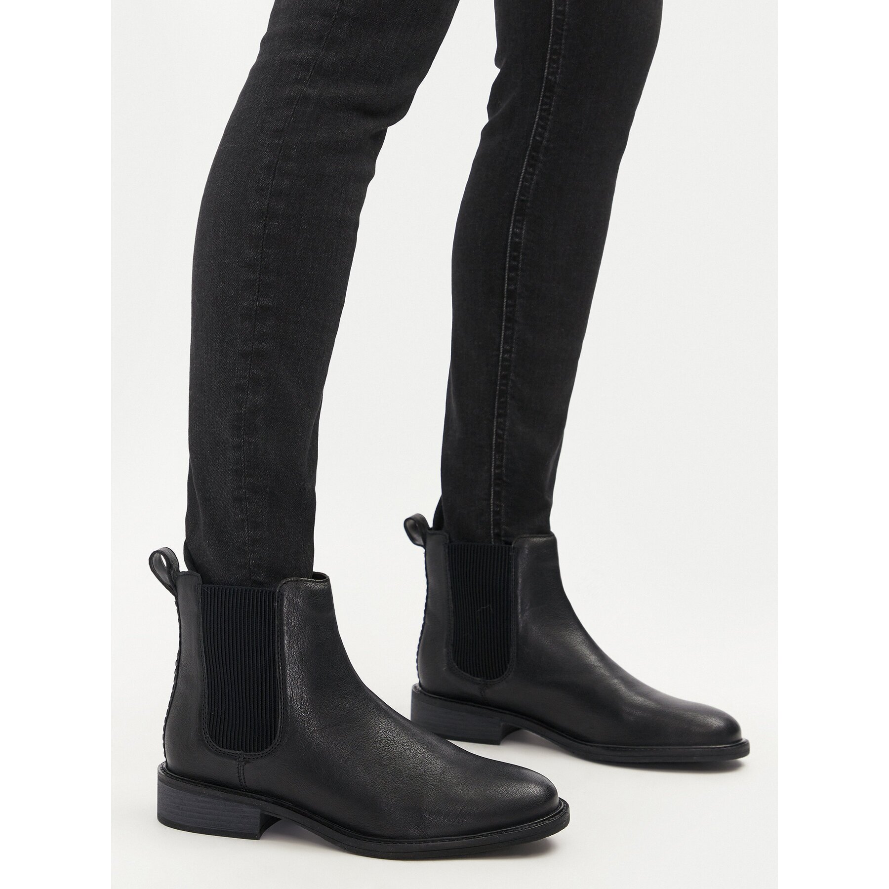 Clarks Боти тип челси Cologne Arlo 2 261747674 Черен