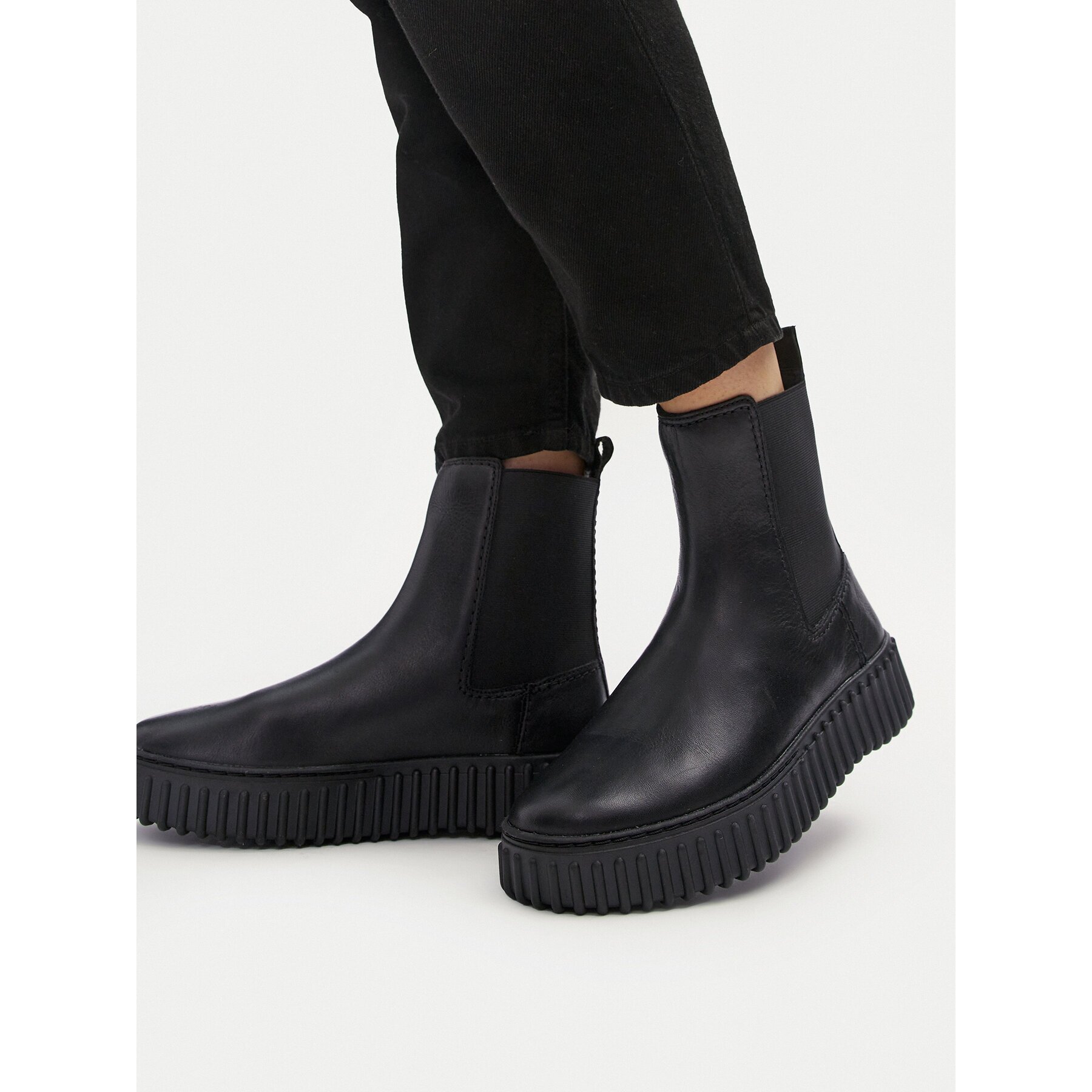 Clarks Боти тип челси Torhill Maple 26173858