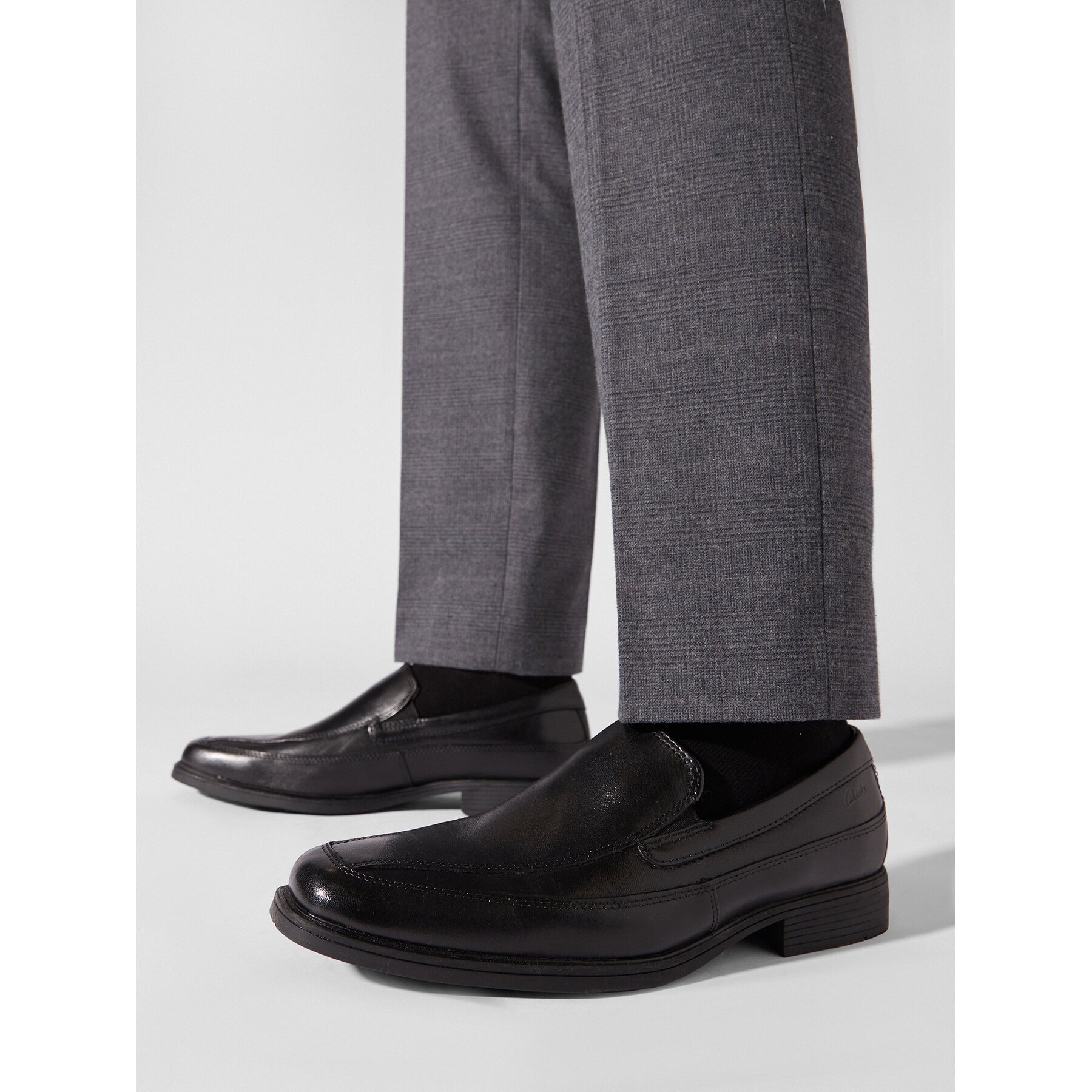 Clarks Лоуфъри Tilden Free 261103127