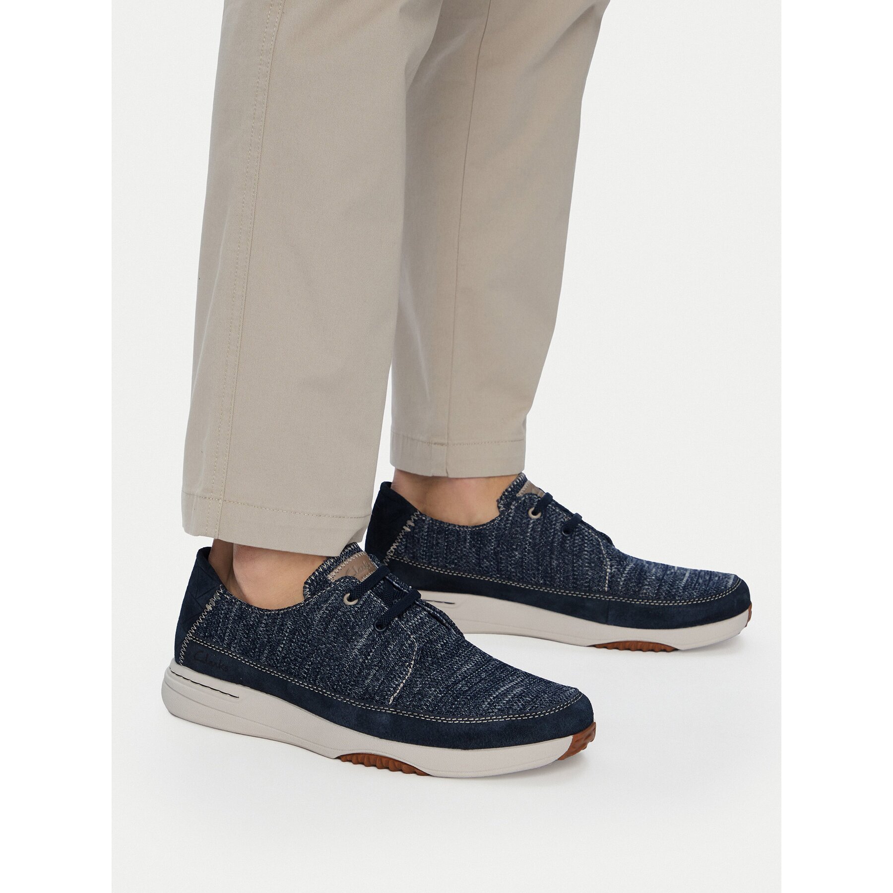 Clarks Обувки Easeway Lace 26187413
