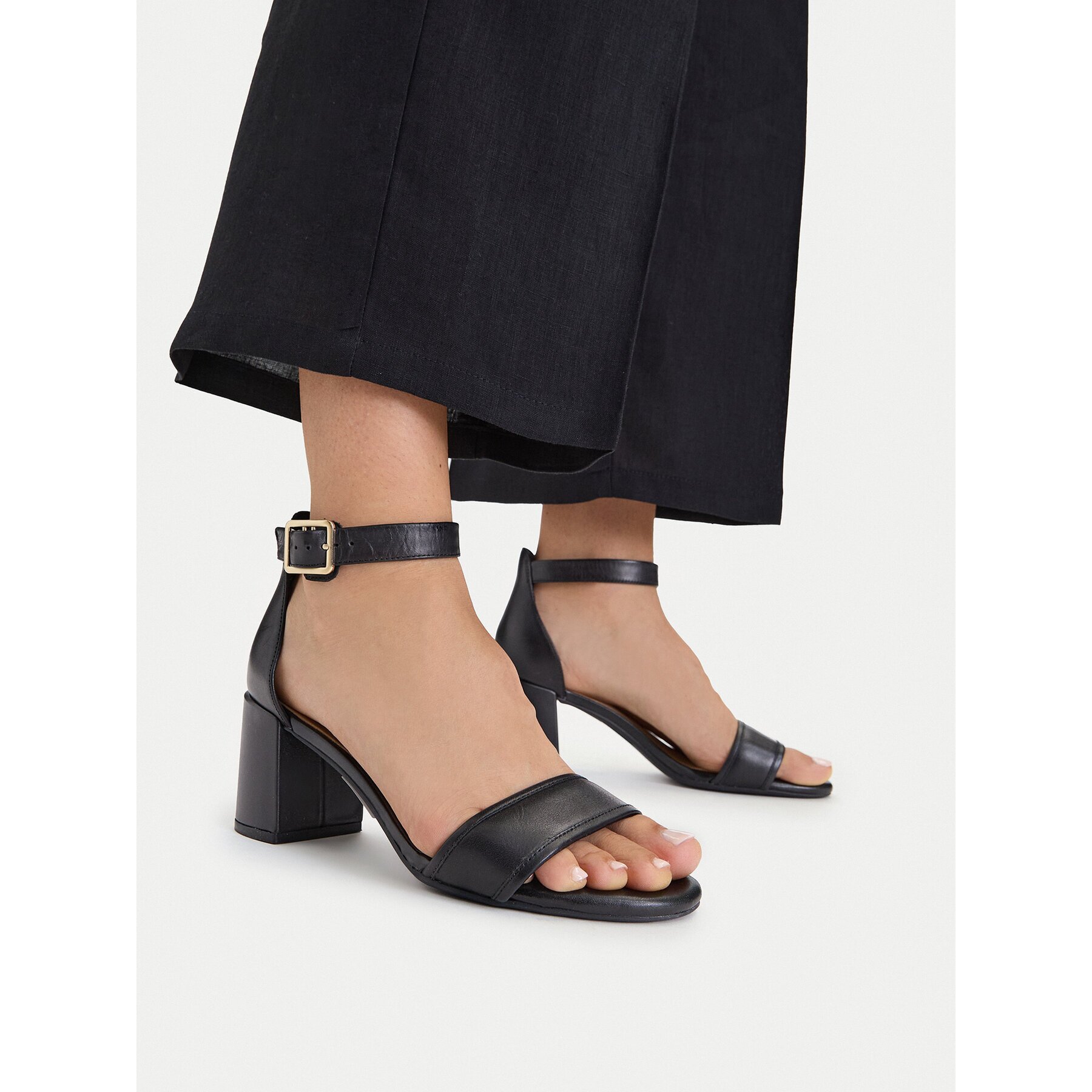 Clarks Сандали Ezoria Mae 26181295