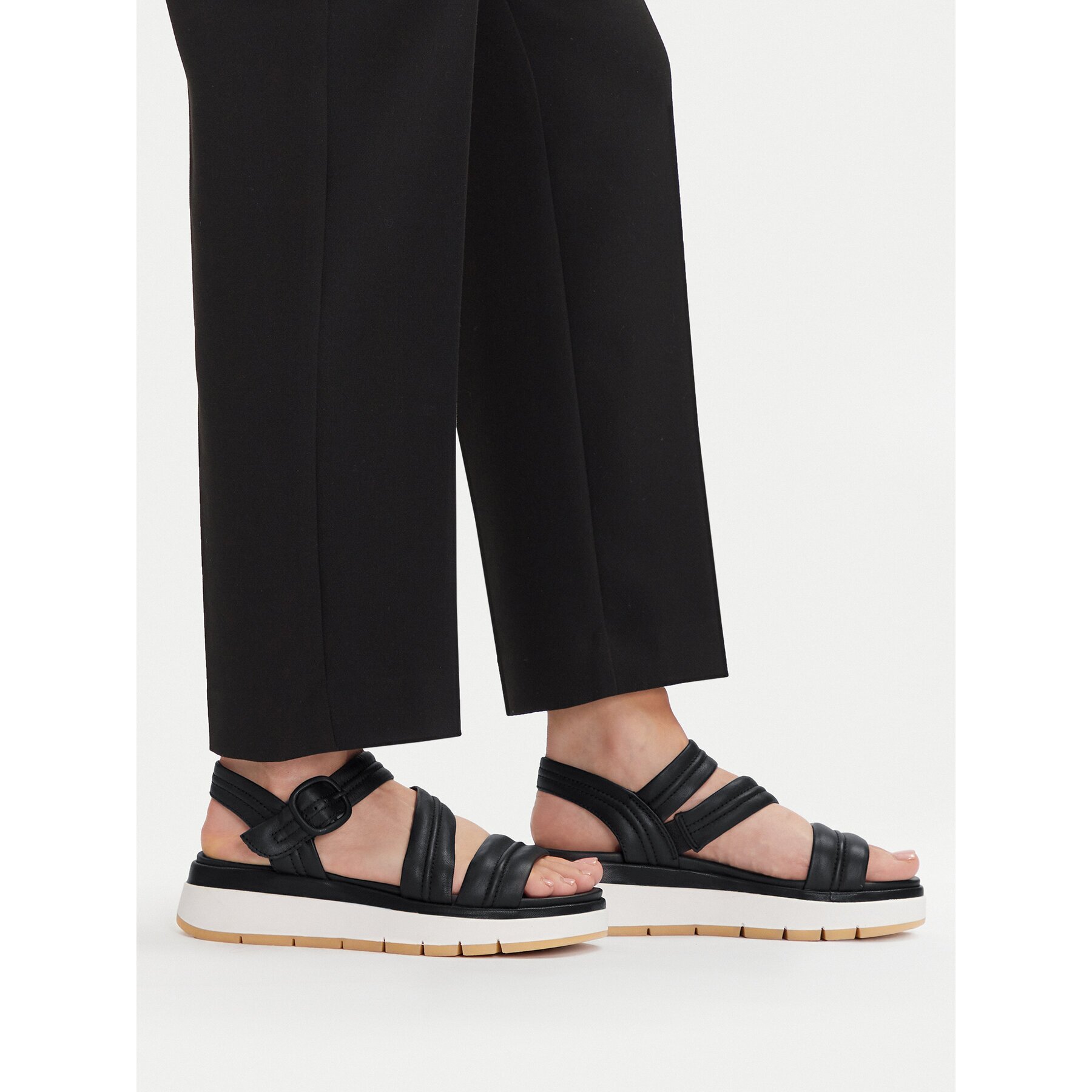 Clarks Сандали Tuscan Strap 26181473