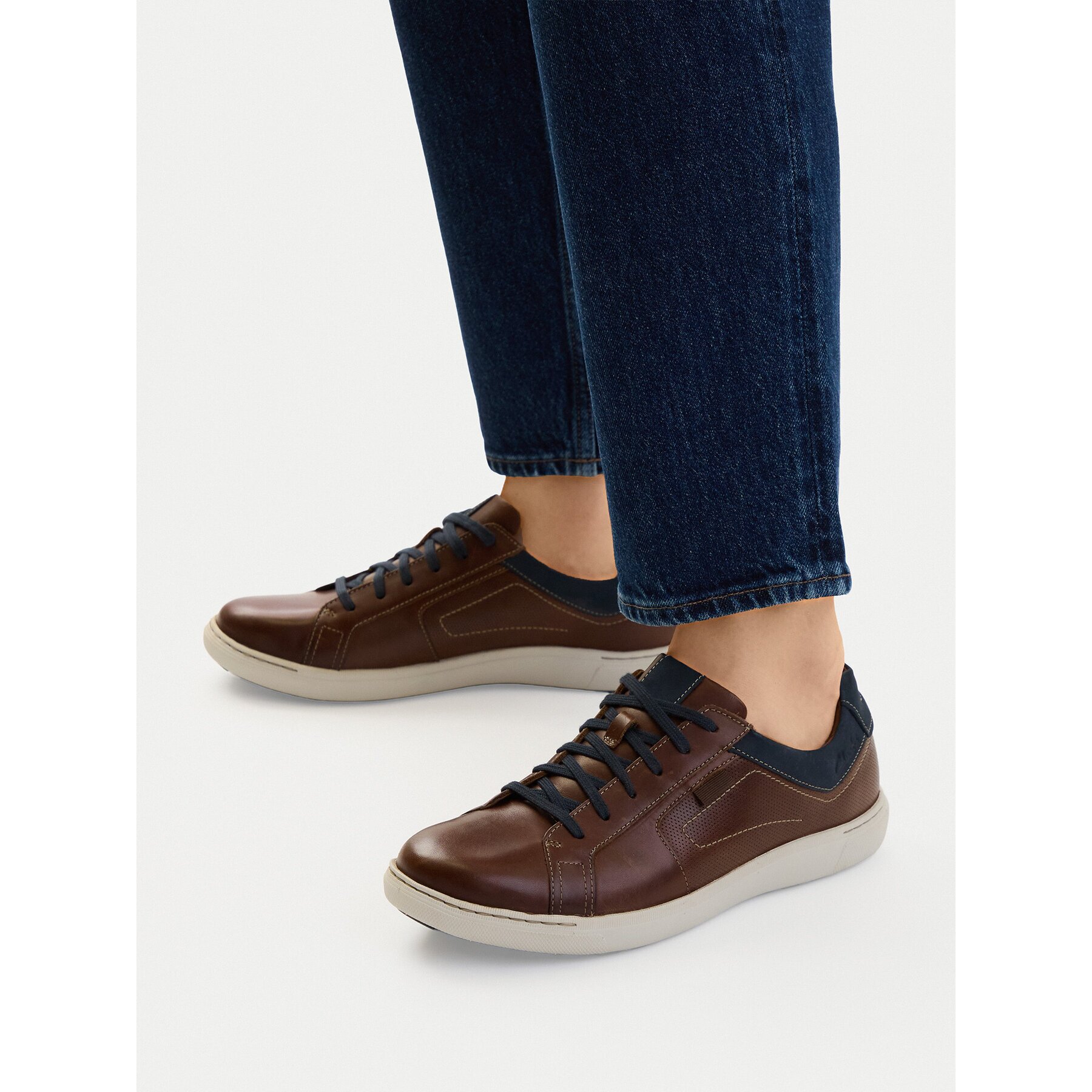 Clarks Сникърси Mapstone Lace 26176886