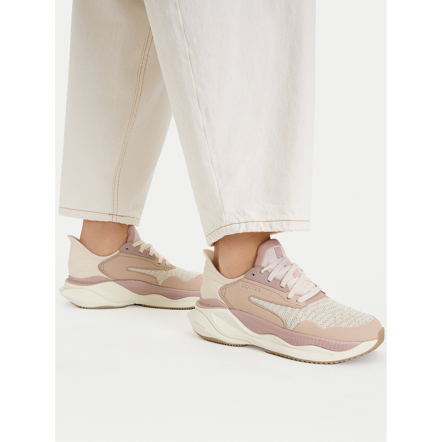 Clarks Сникърси Pace. 26184715