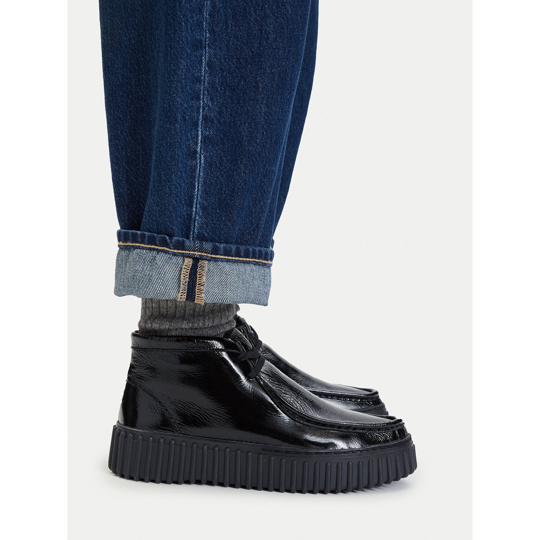 Clarks Зимни обувки Torhill Moss 26329425