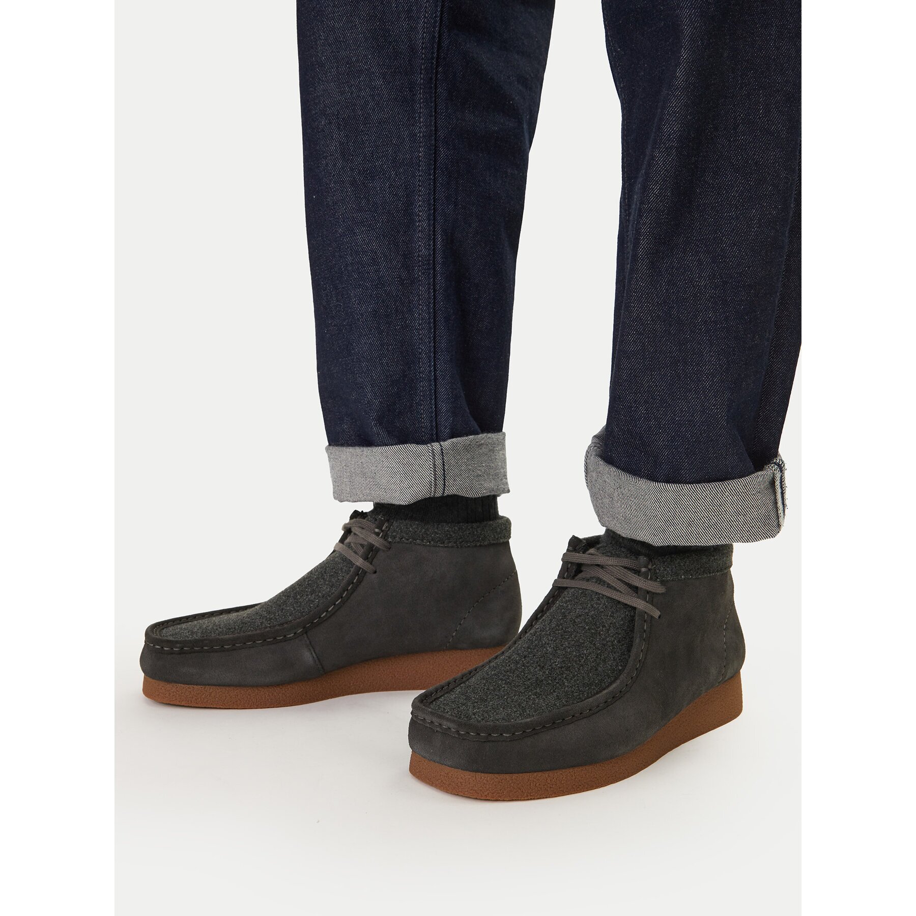 Clarks Зимни обувки WallabeeEVO BT 26183994