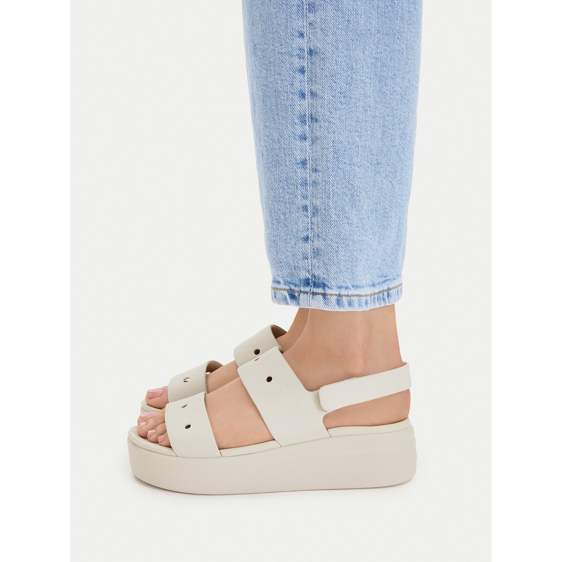 Crocs Сандали Brooklyn 4U 210676