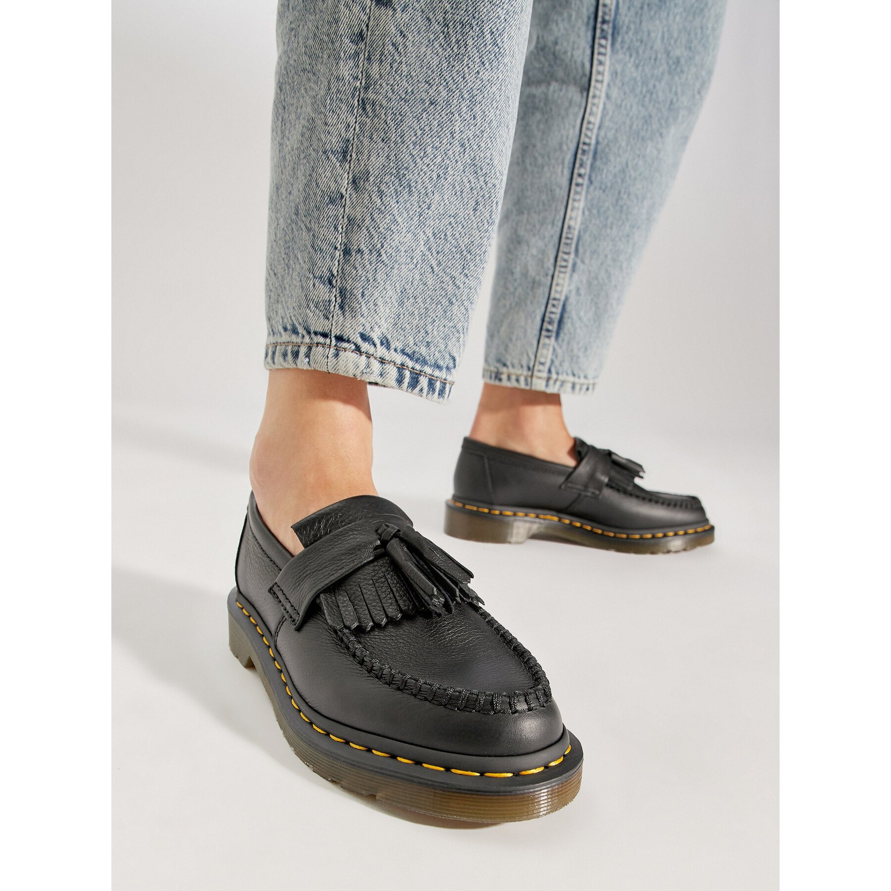 Dr. Martens лоуфъри с дебела подметка Adrian 22760001