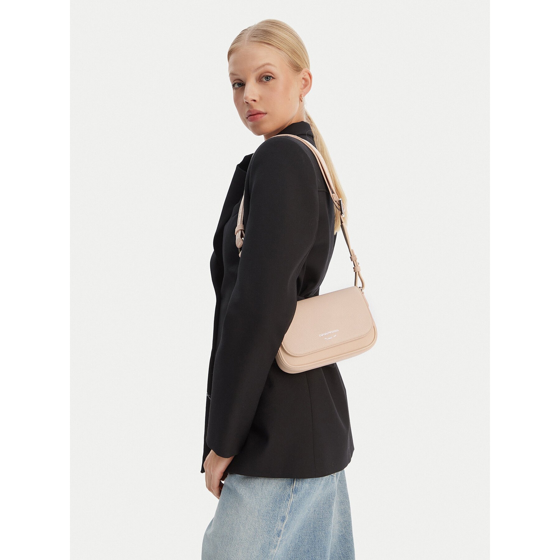 Emporio Armani Дамска чанта EW000538 AF12036 M1332