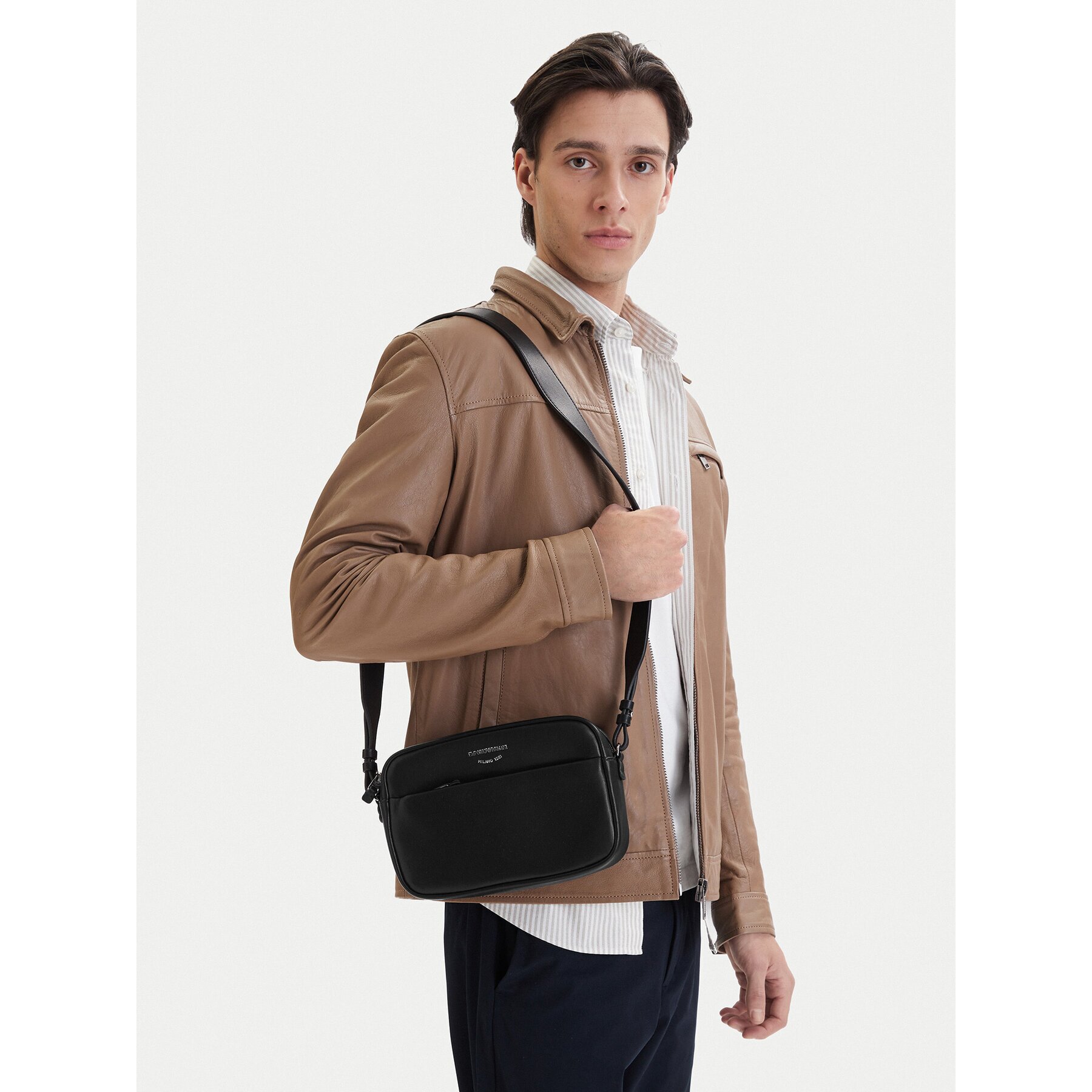 Emporio Armani Дамска чанта EW003032 AF19229 UC001