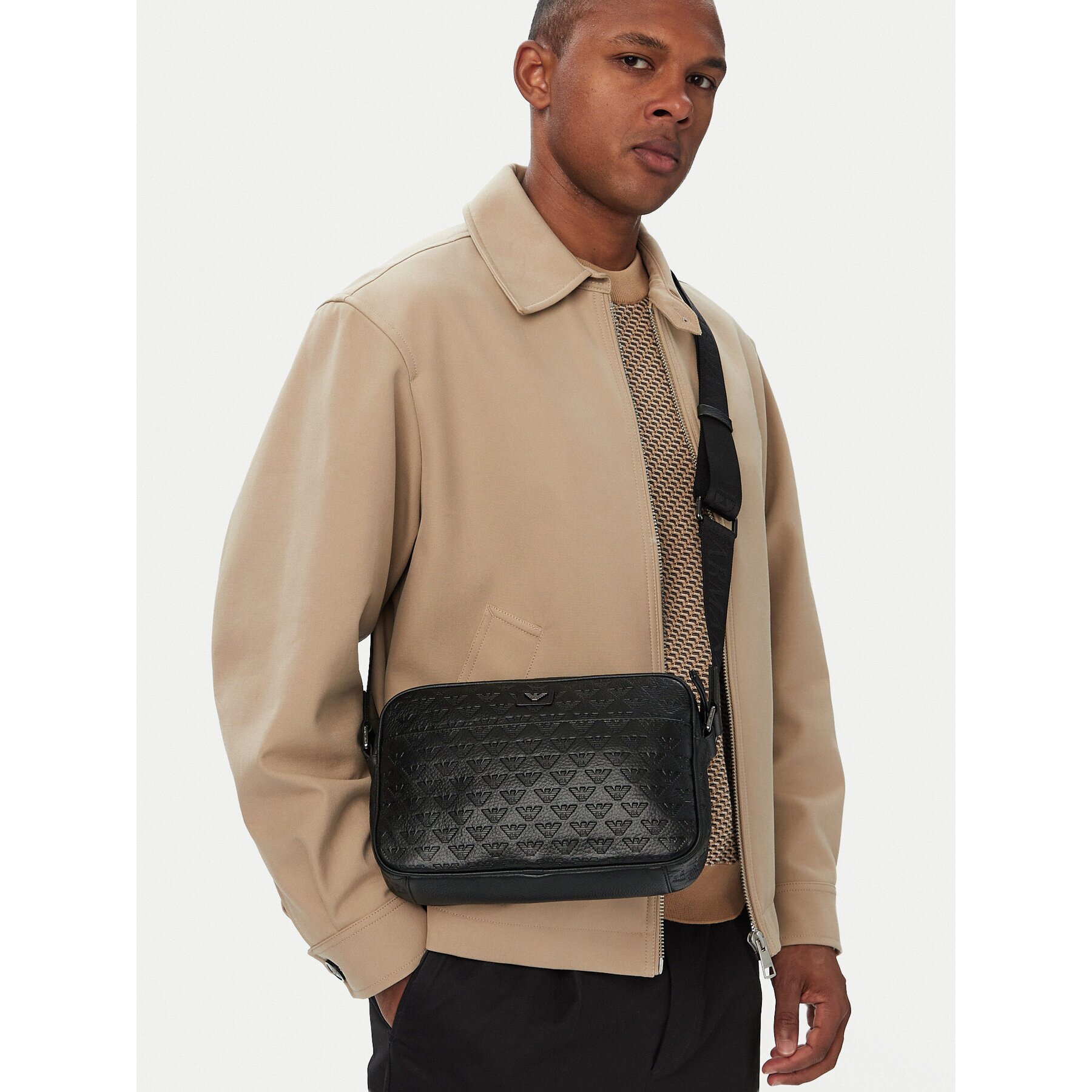 Emporio Armani Мъжка чантичка EM001682 AF14774 UC001