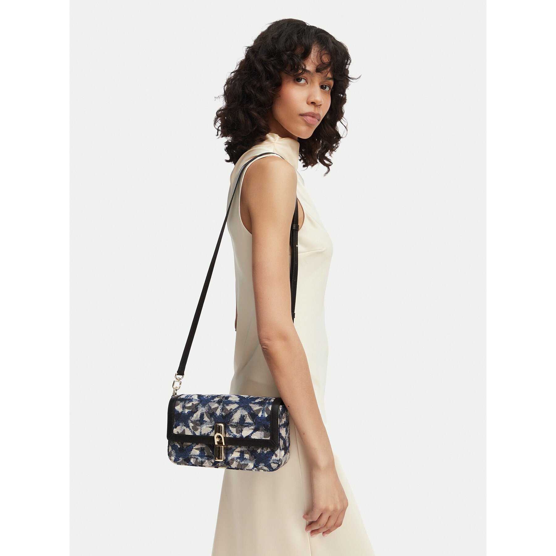 Furla Дамска чанта Iride S WB01826 BX4430 CN TON00