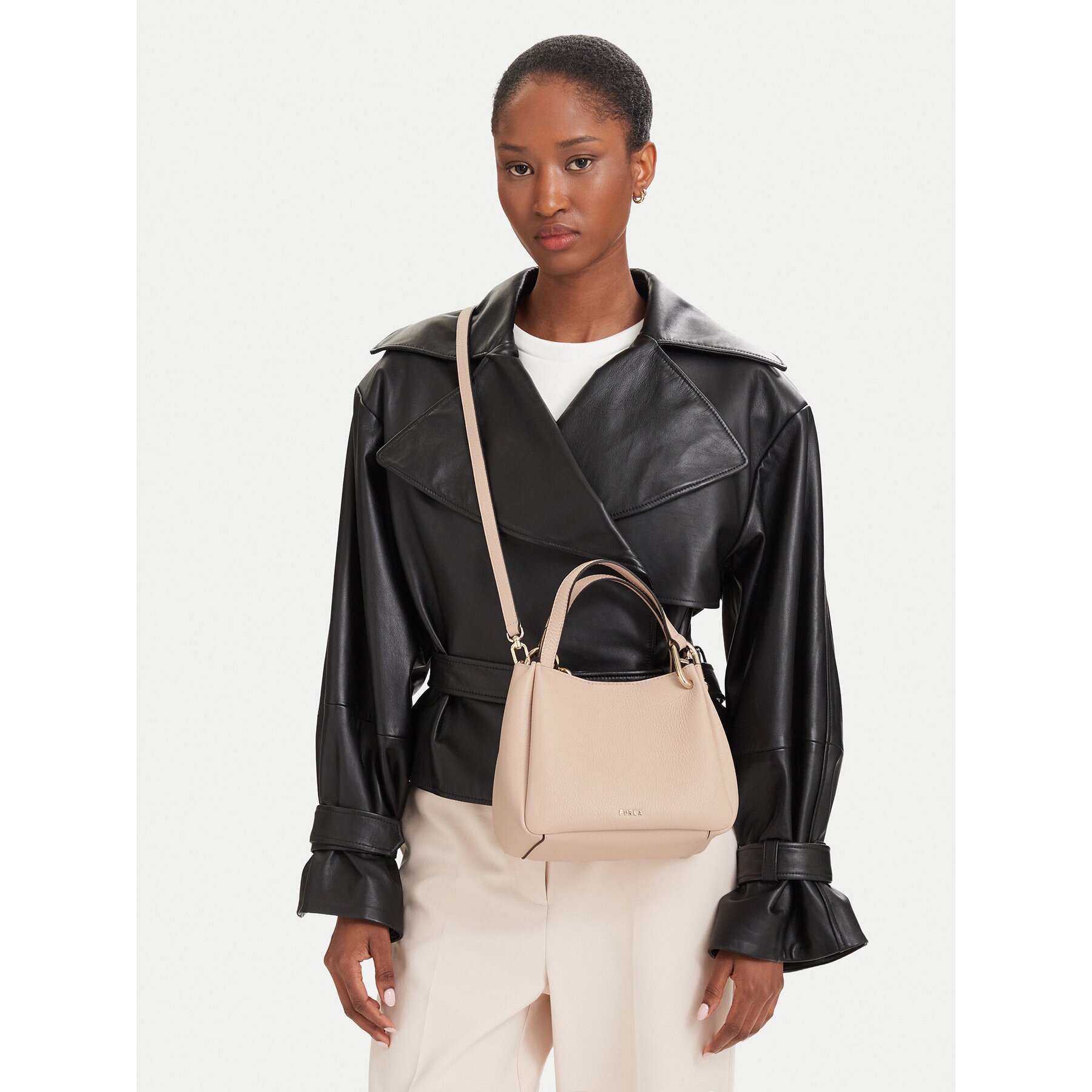 Furla Дамска чанта Nuvola Mini WE00907 HSF000 CN O6000