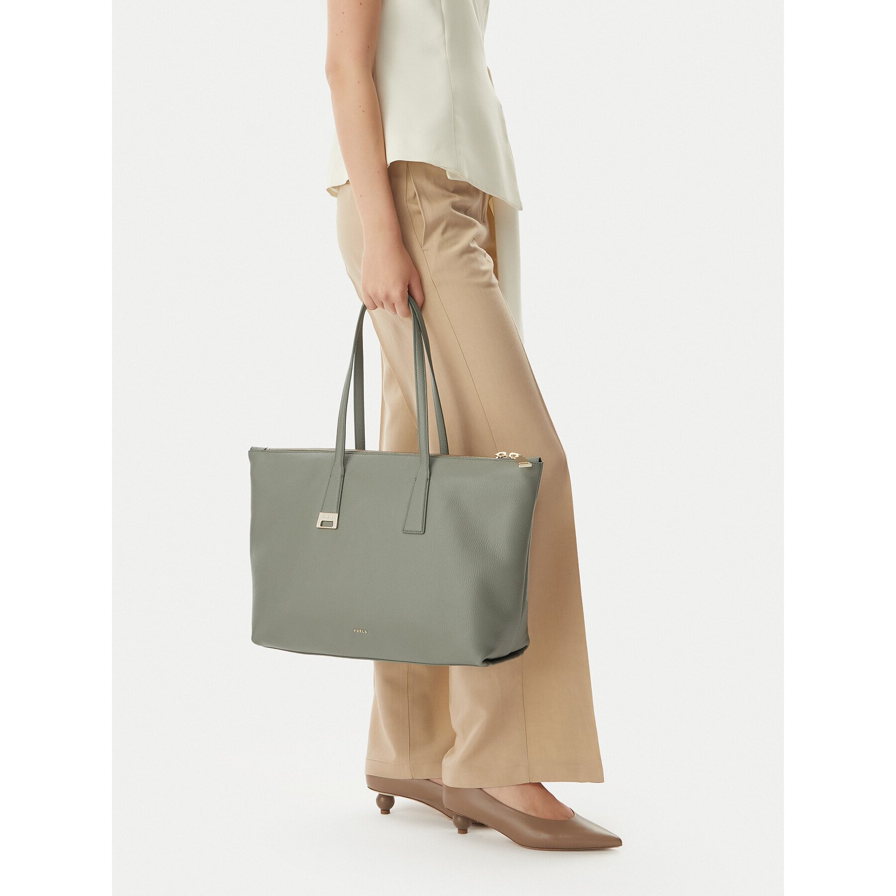 Furla Дамска чанта Olivia L WB01940 HSF000 CN AG700