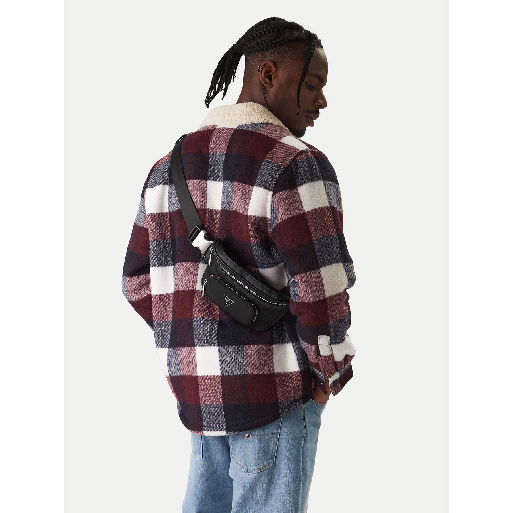 Guess Чанта за кръст﻿ HMMINY P6131