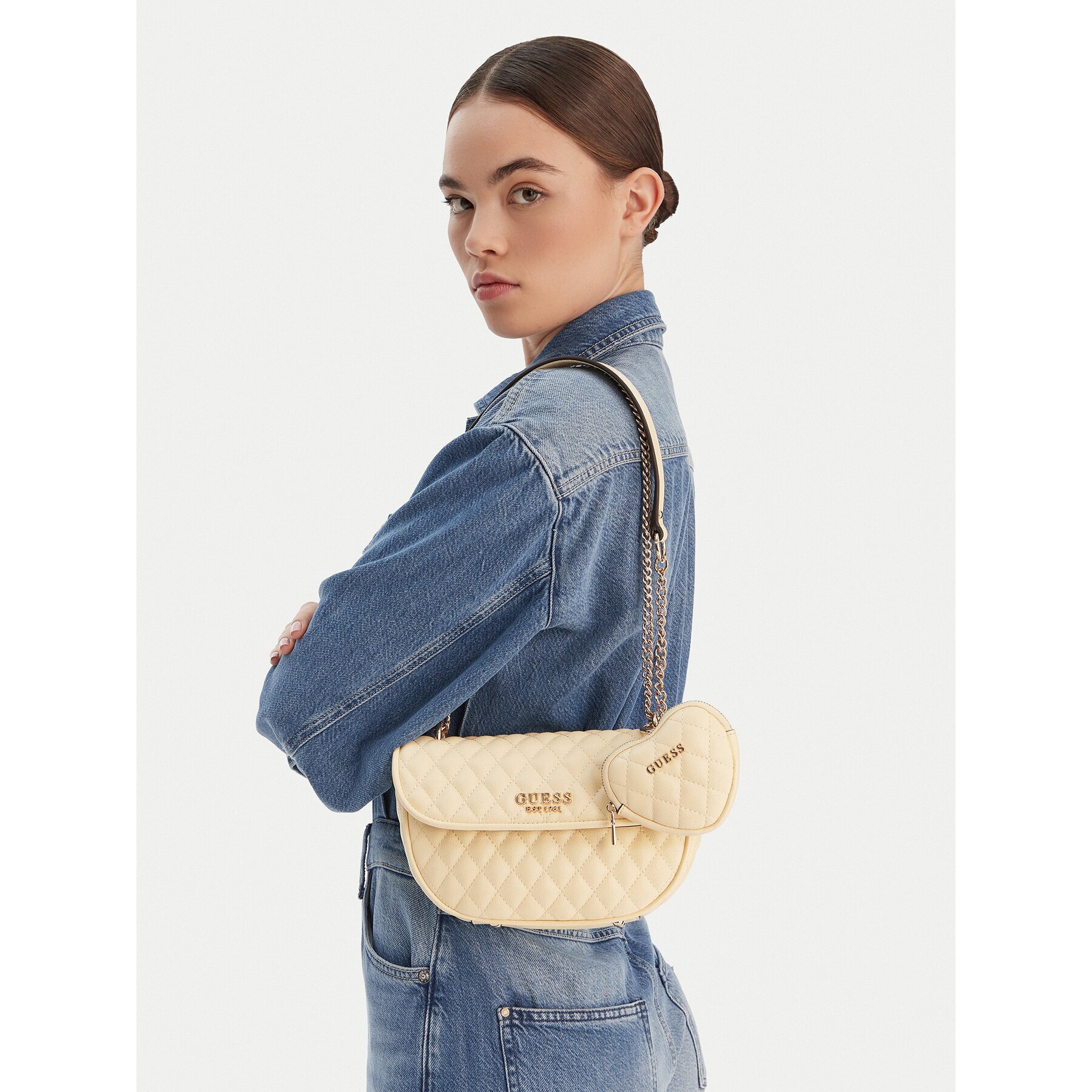 Guess Дамска чанта Atabey HWQG98 94210