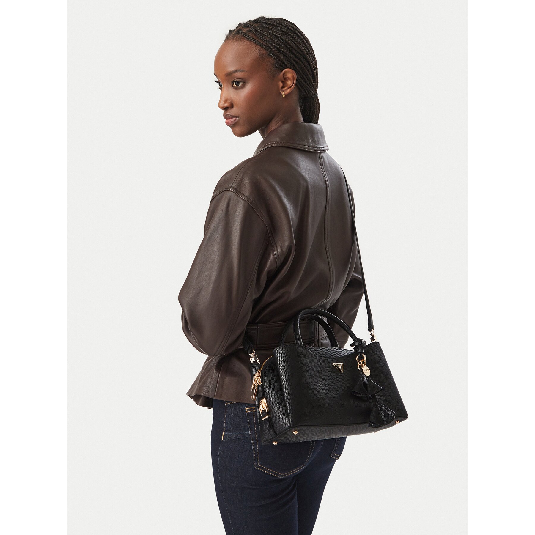 Guess Дамска чанта Danielle HWZG22 27050