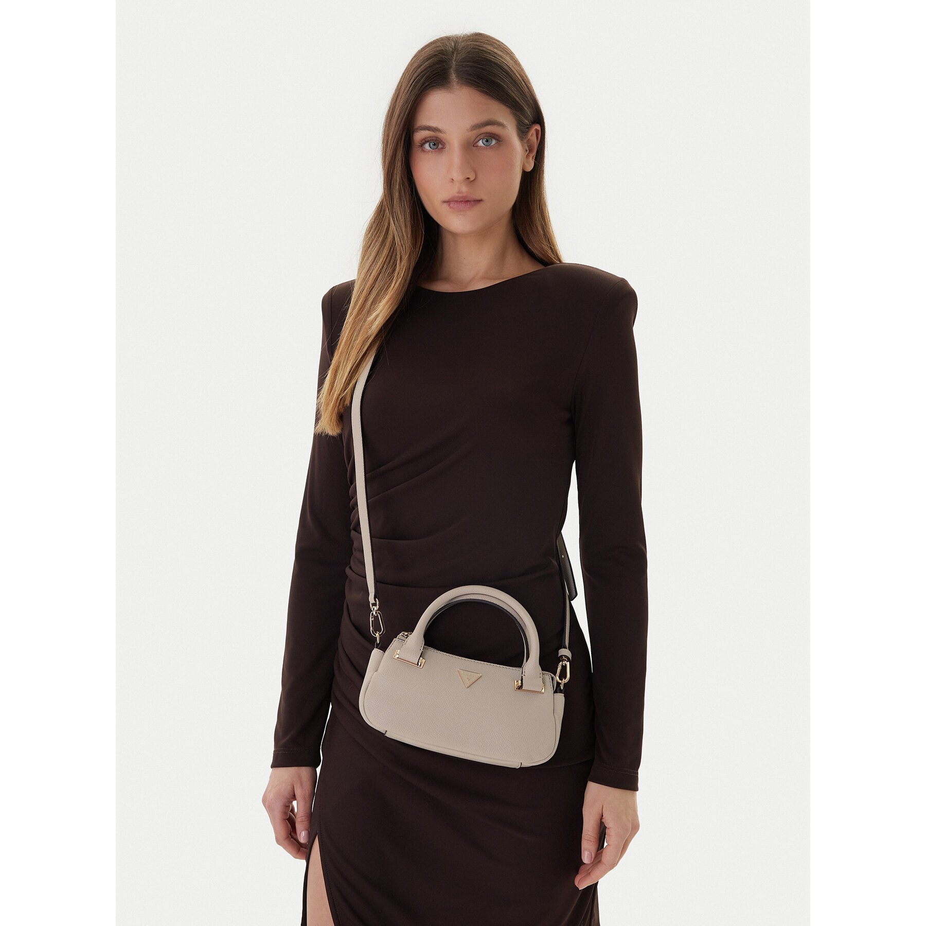 Guess Дамска чанта Evie Mini HWBG96 64760