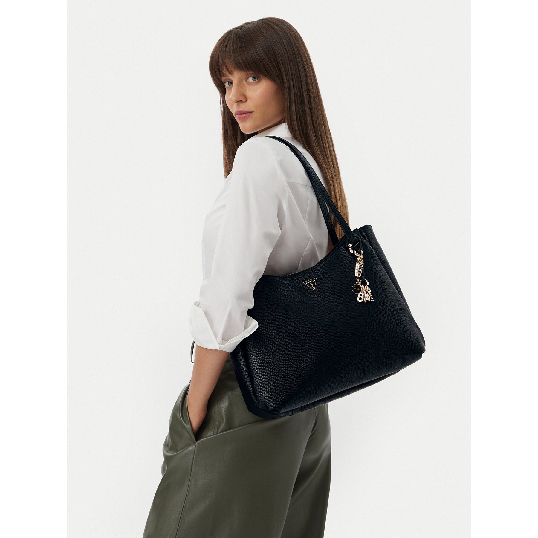 Guess Дамска чанта Gilda HWZG97 47230