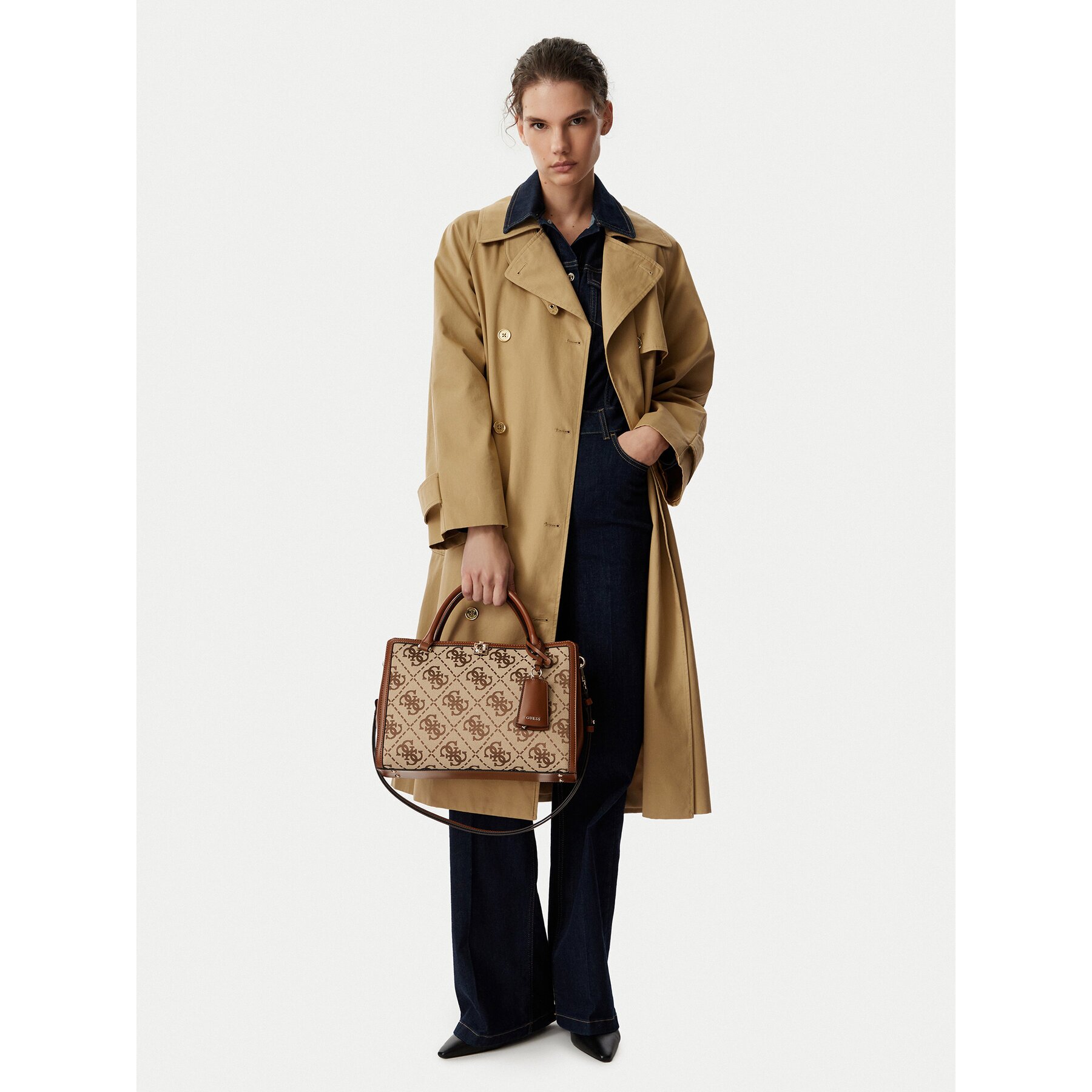 Guess Дамска чанта HWJG97 55070