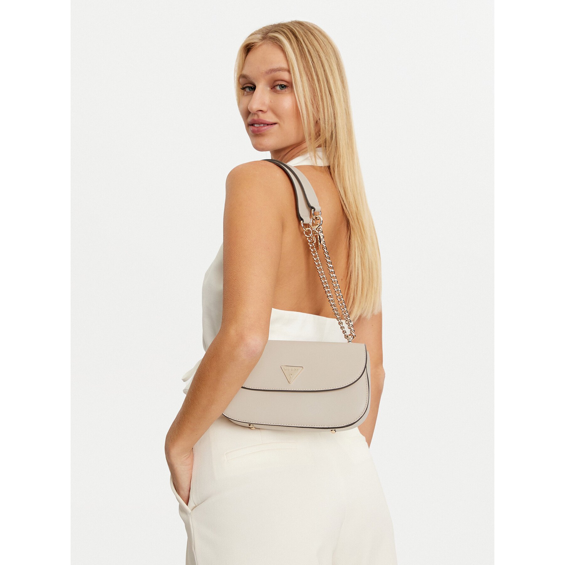 Guess Дамска чанта HWVG94 93210