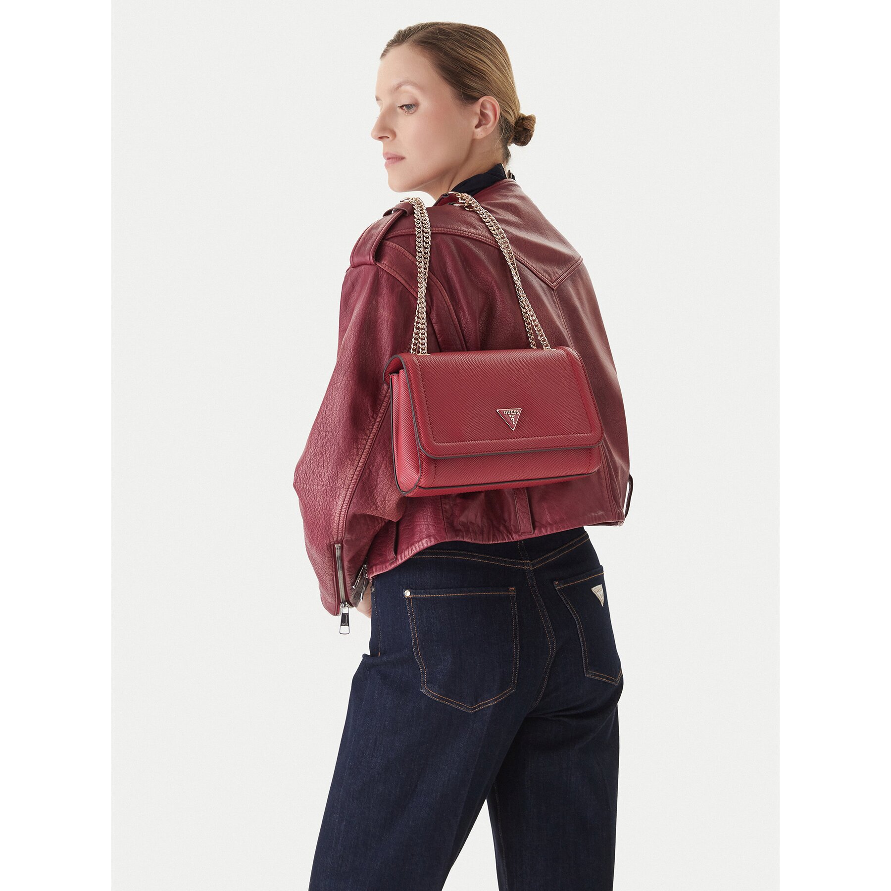 Guess Дамска чанта Noelle II HWZG96 72210