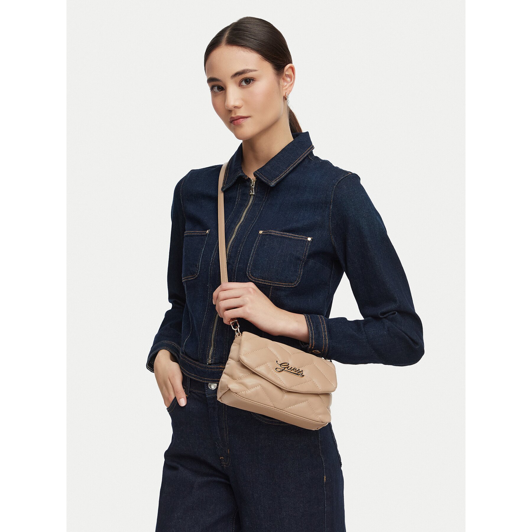 Guess Дамска чанта J6YZ16 W2538
