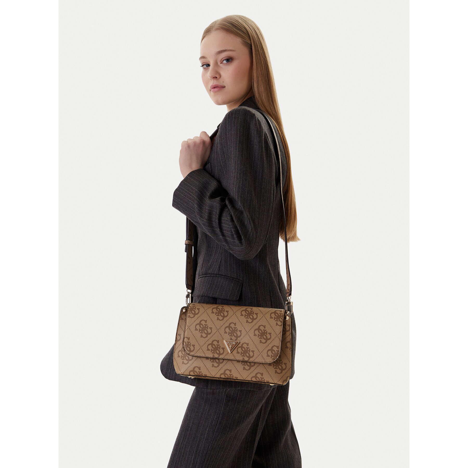 Guess Дамска чанта Meridian II HWOS69 74200